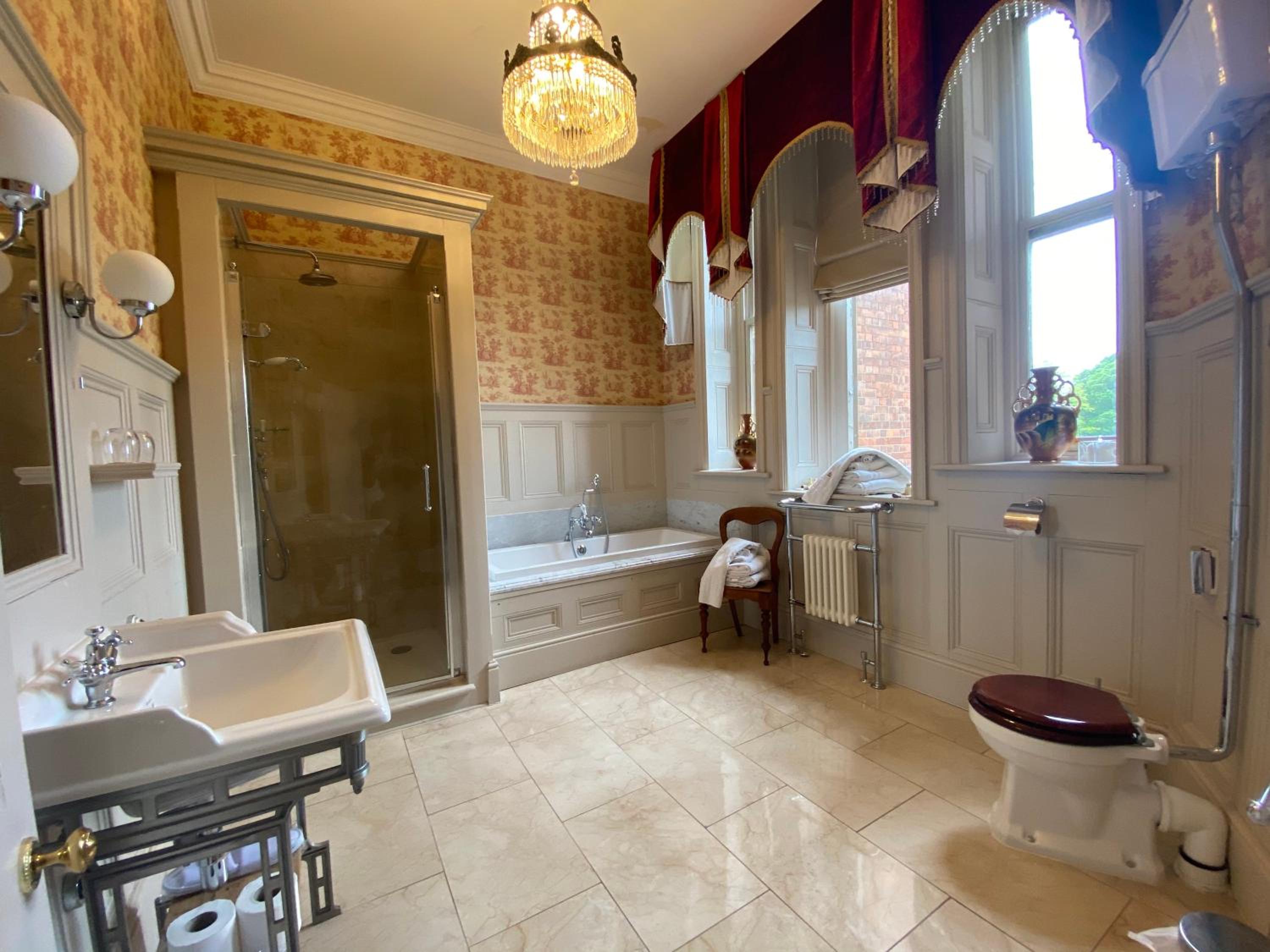 Superior Quadruple Room photo 2