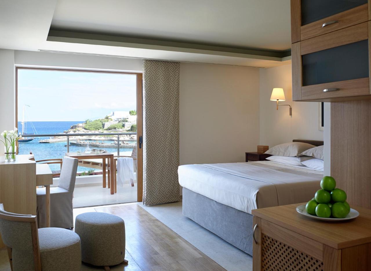 Gravousa Diamond Residence Four-Bedroom with Private Pool - Photo 2