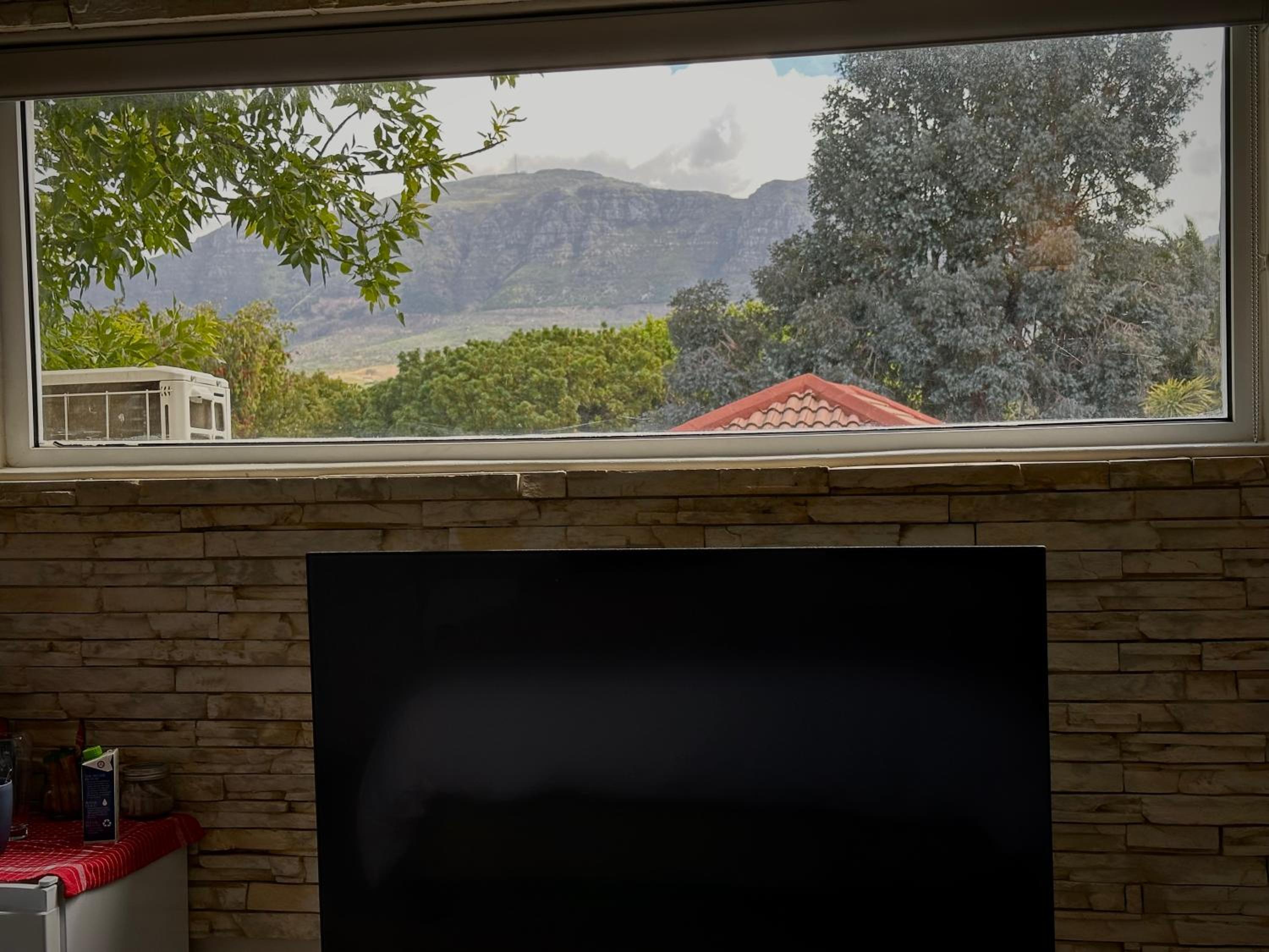 Double Room with Mountain View - Photo 3