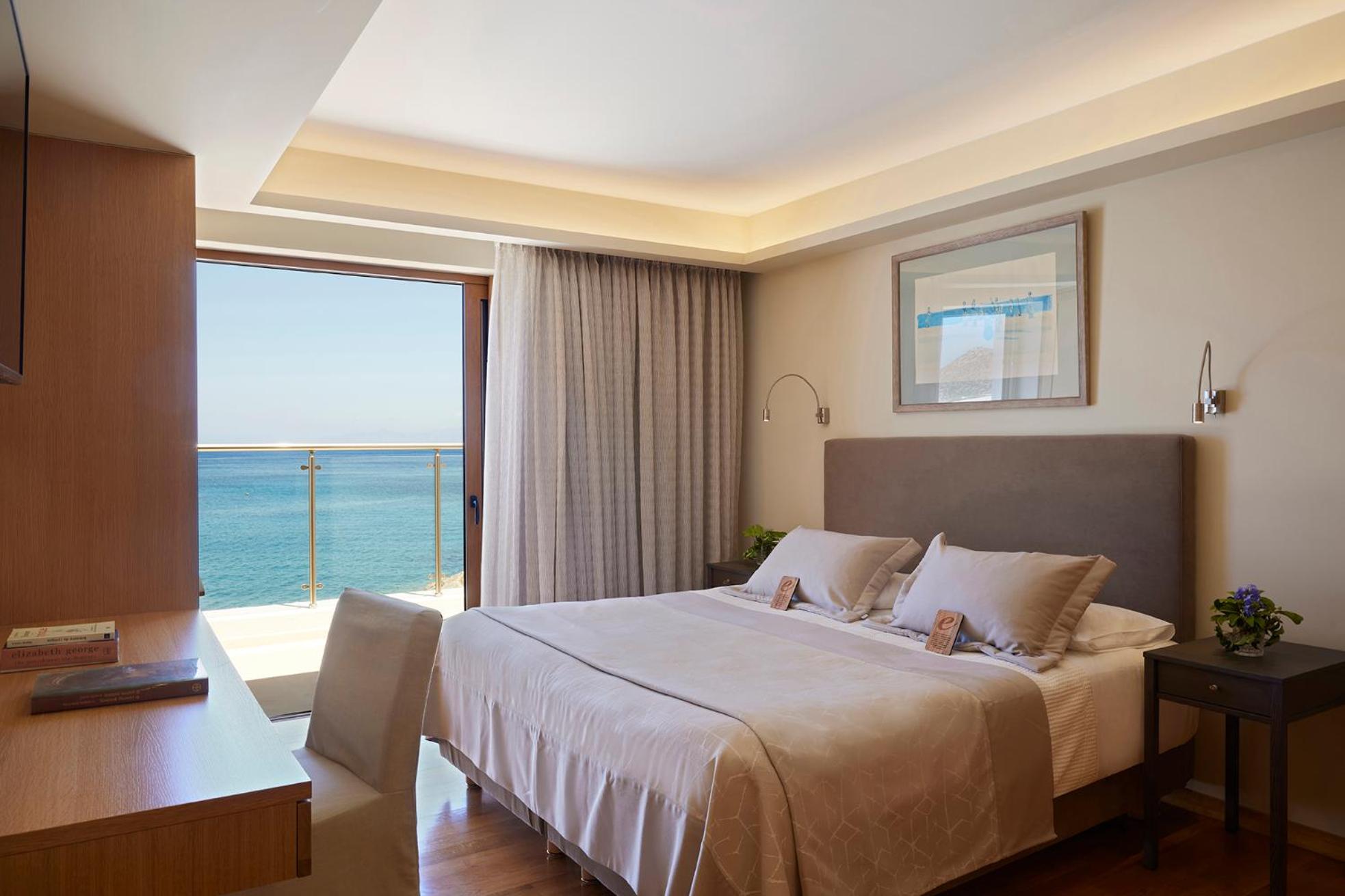 Gravousa Diamond Residence Four-Bedroom with Private Pool - Photo 11