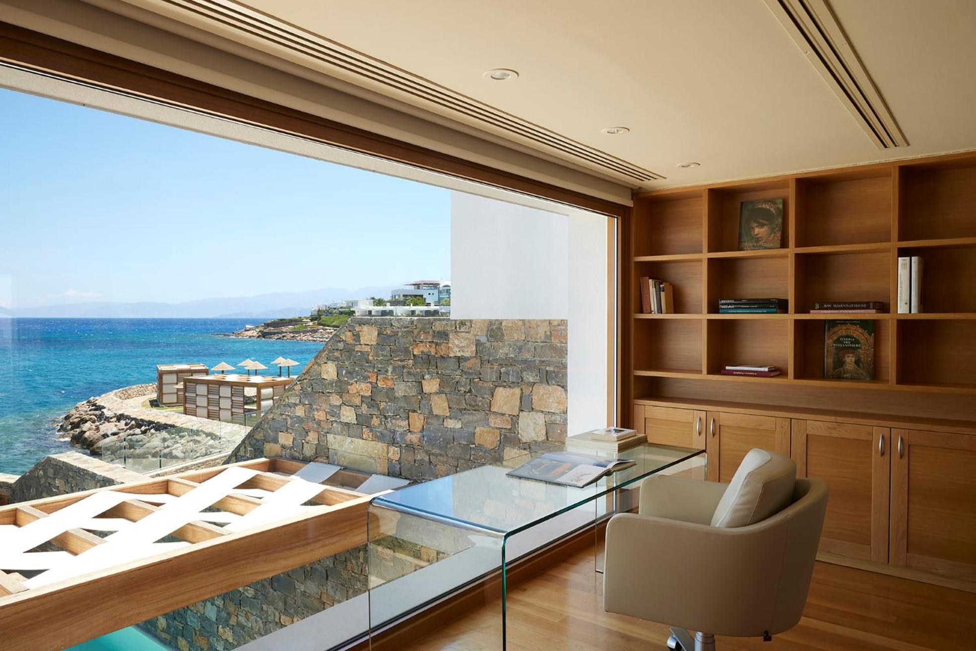 Loutro Diamond Residence Six-Bedroom with Private Pool - Photo 9