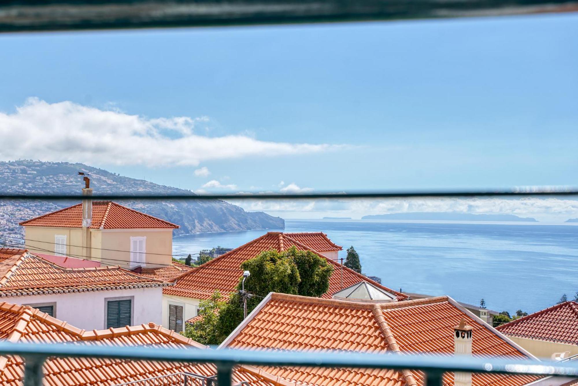 Twin Room with Sea View photo 2