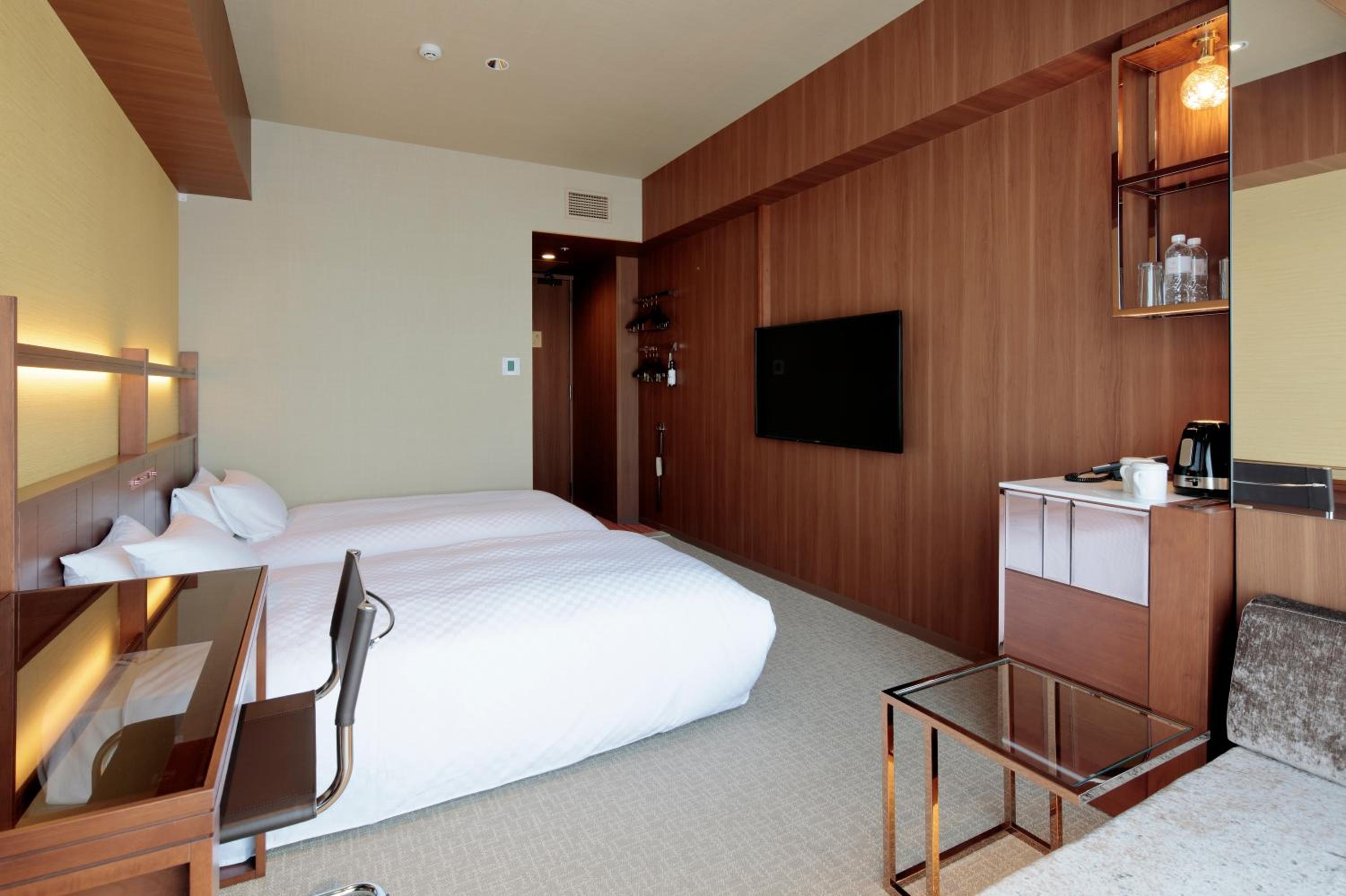 Twin Room - Photo 2