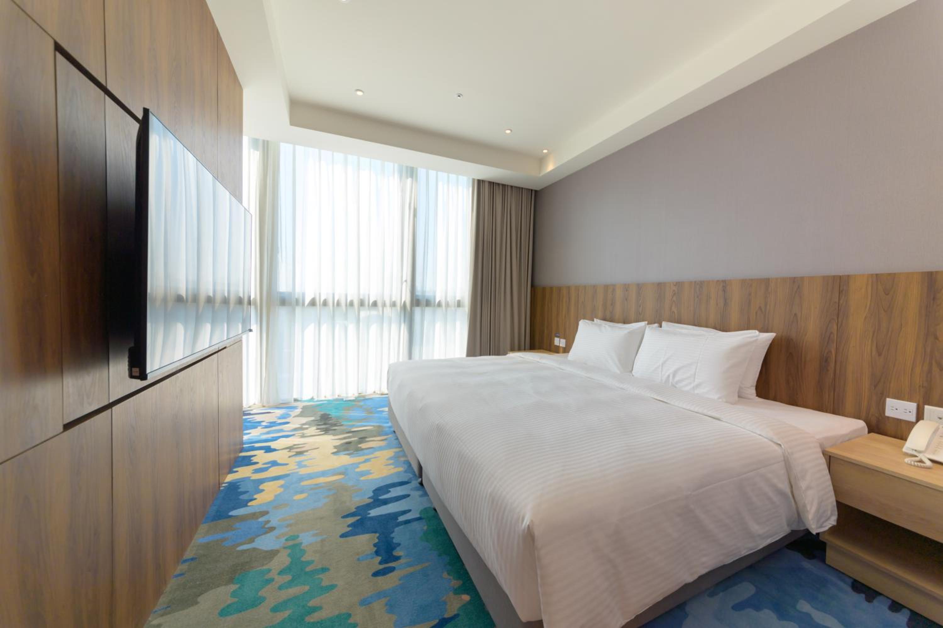 Standard Suite - Photo 5