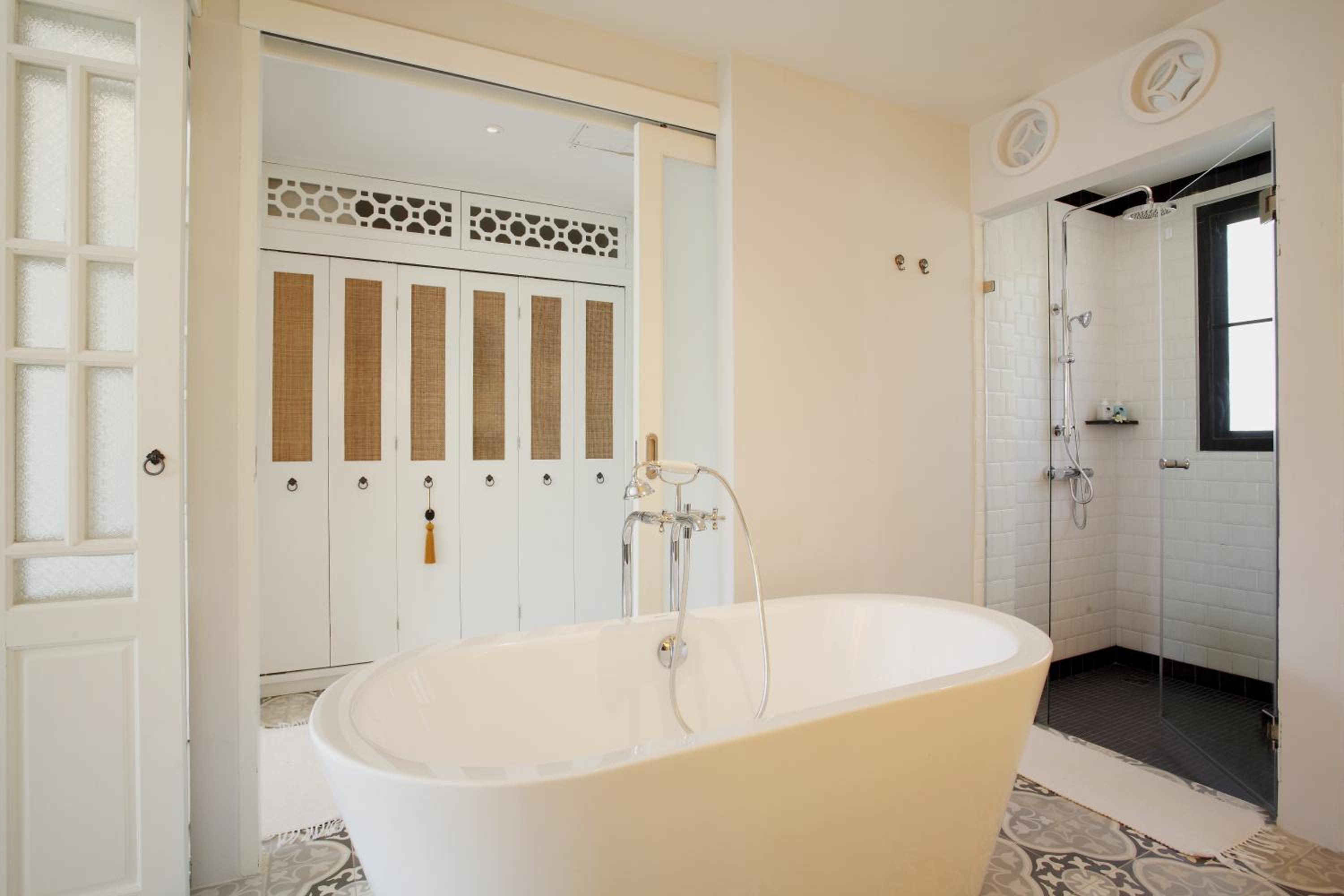 Deluxe Double or Twin Room - Photo 2