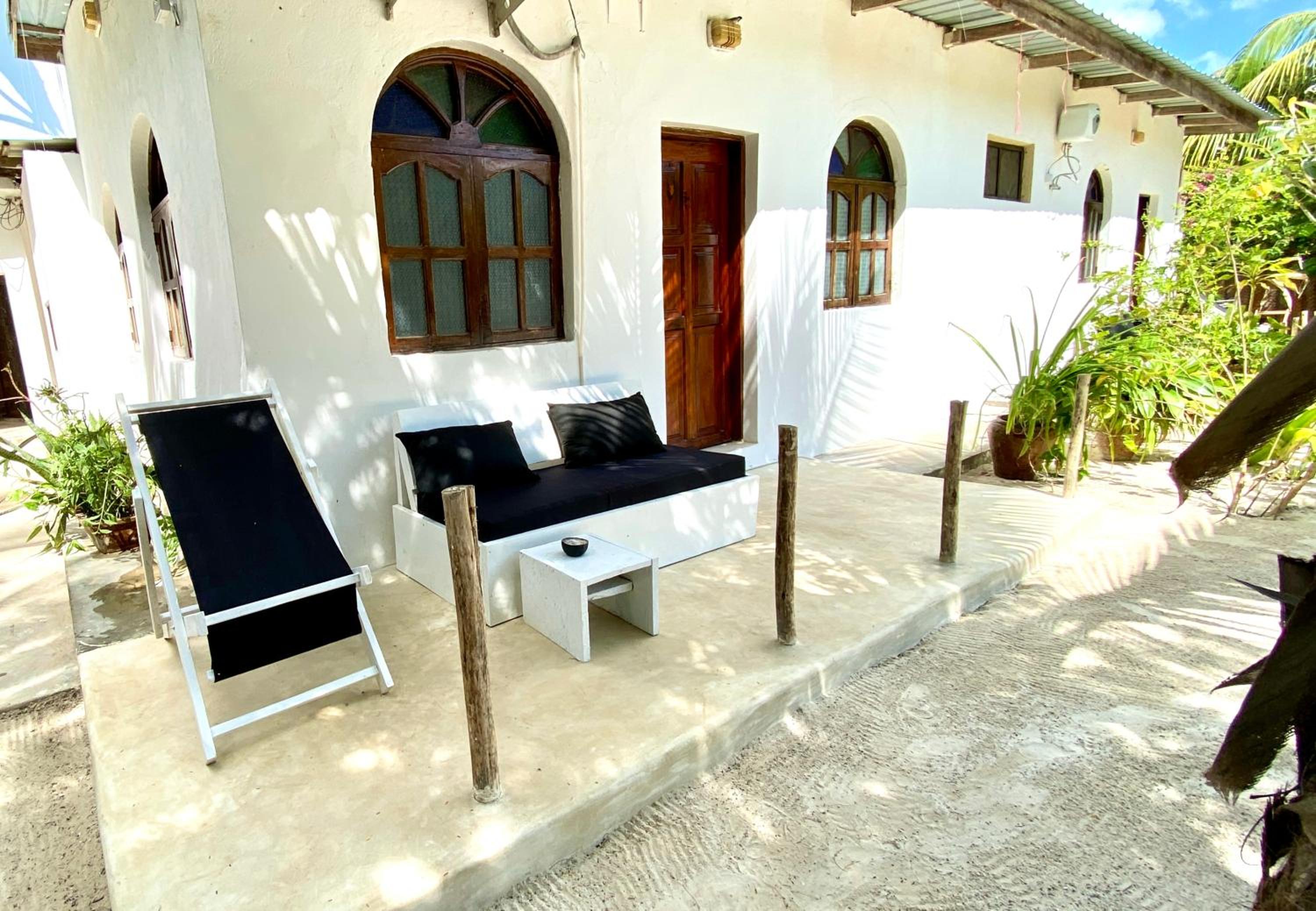 Triple Room with Pool View photo 3