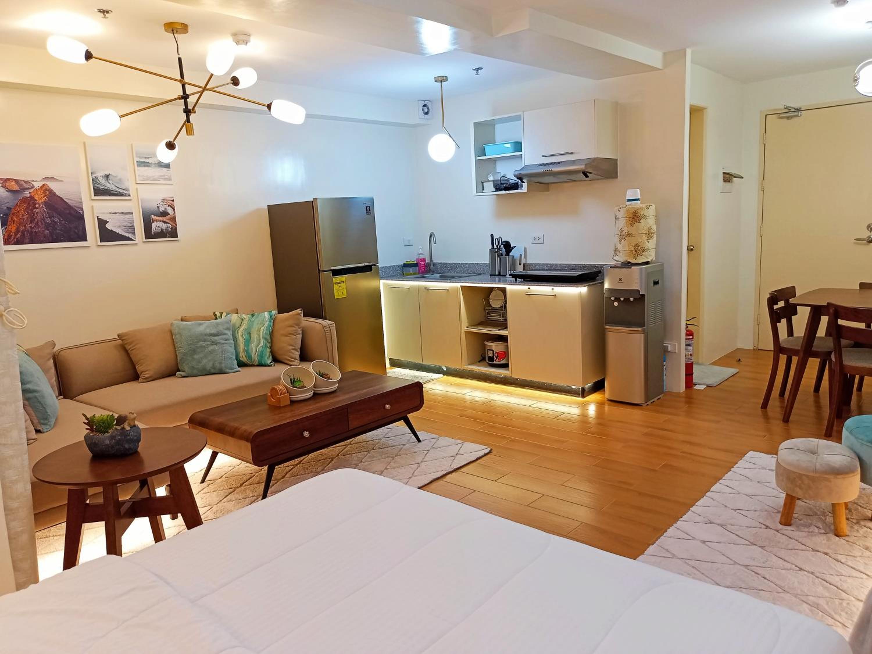 One-Bedroom Apartment photo 3