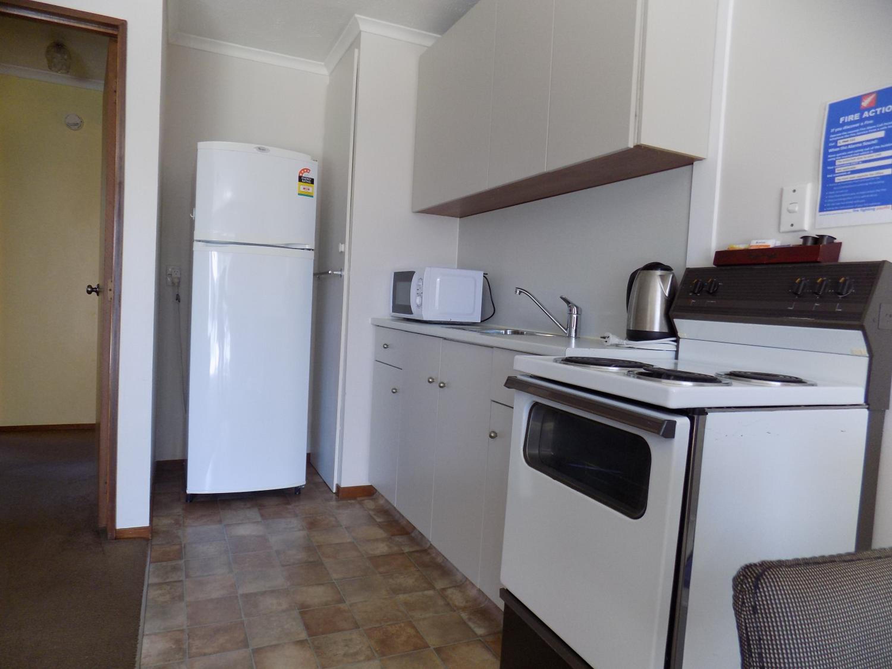 One-Bedroom Apartment - Photo 13