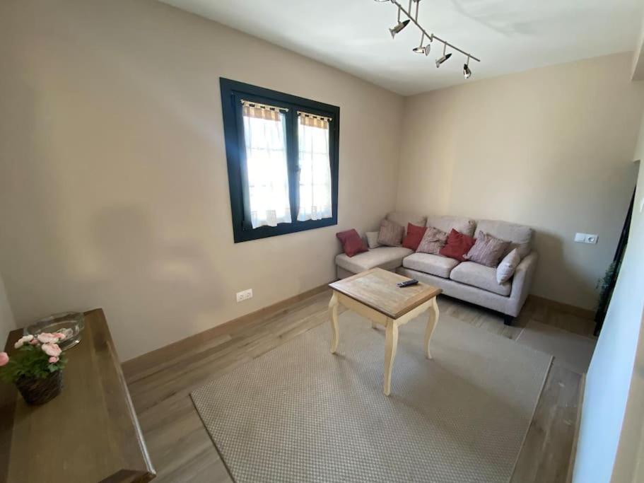 Three-Bedroom Apartment photo 3