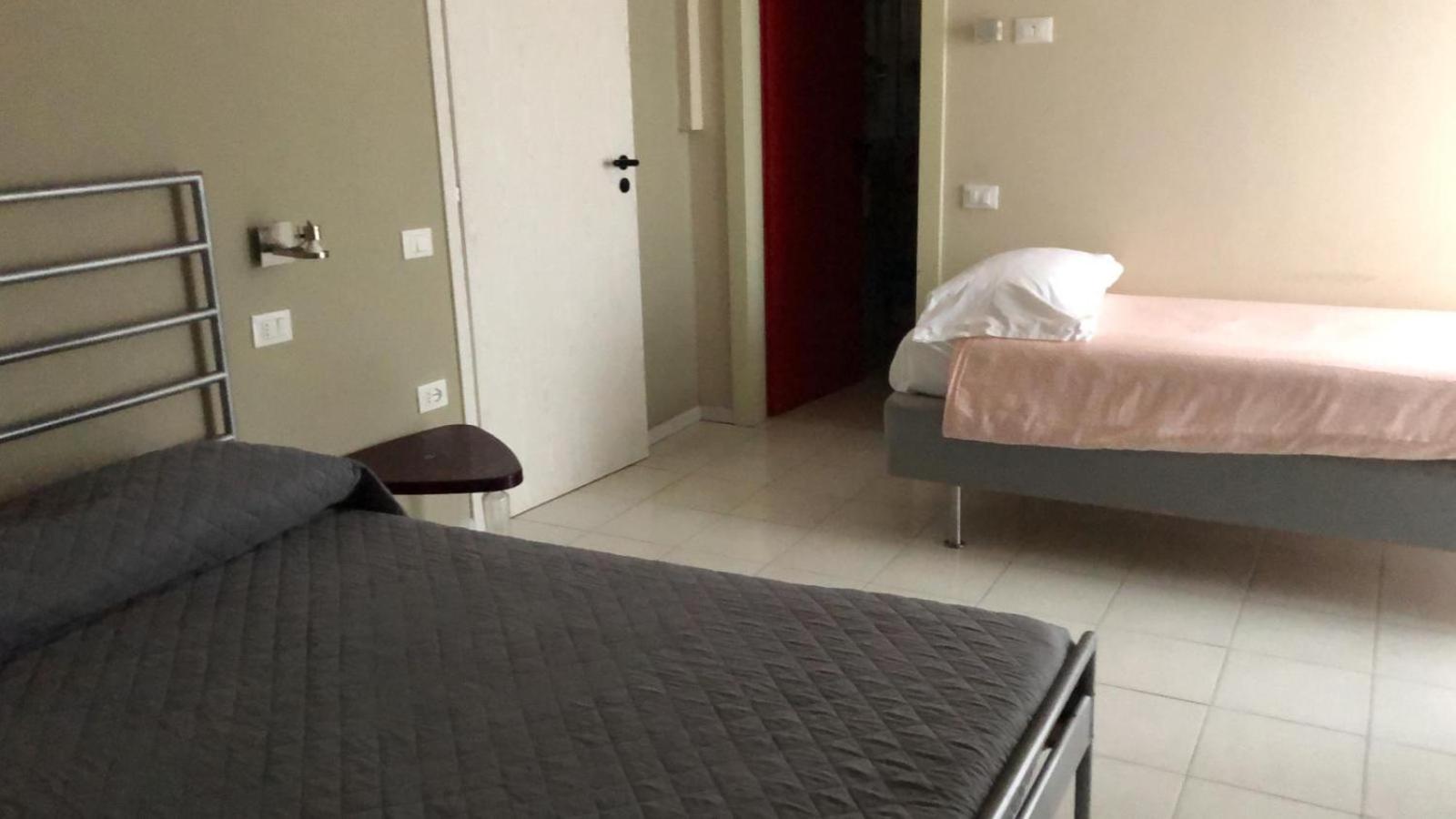 Triple Room - Photo 5