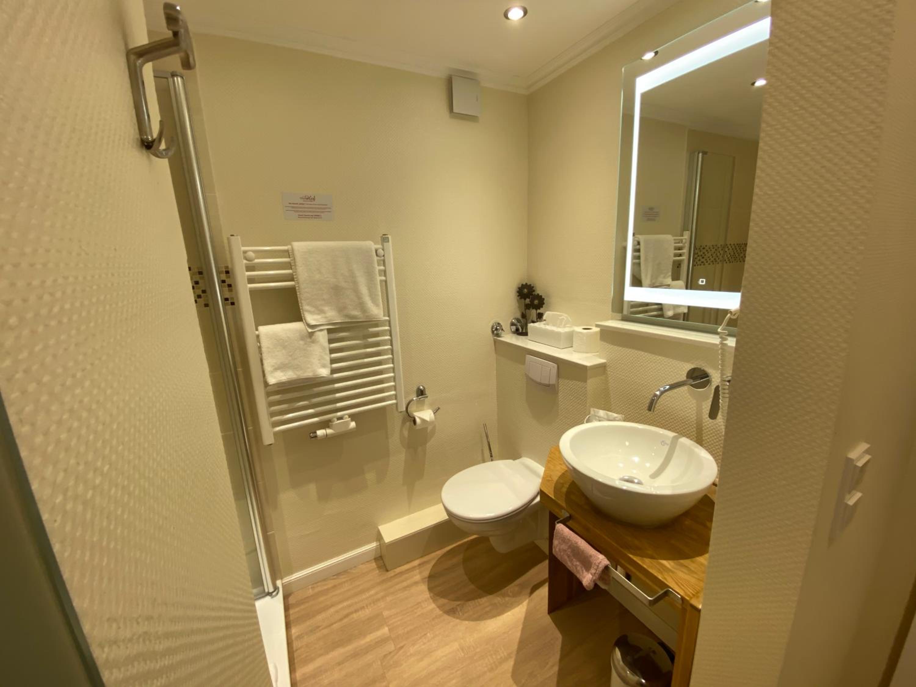Single Room photo 3