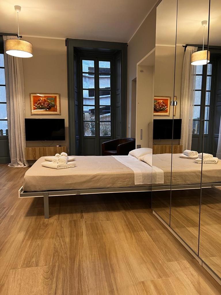Deluxe King Studio