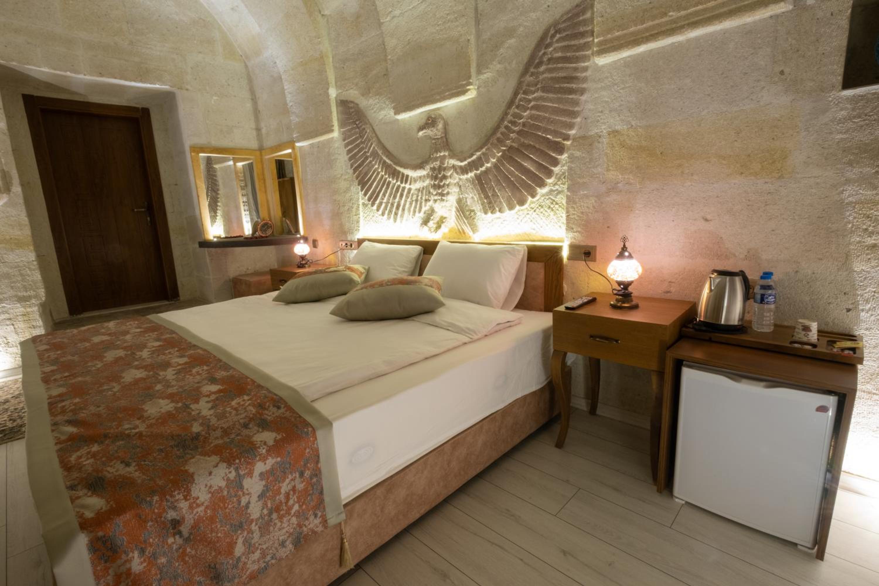 Superior Suite - Photo 4