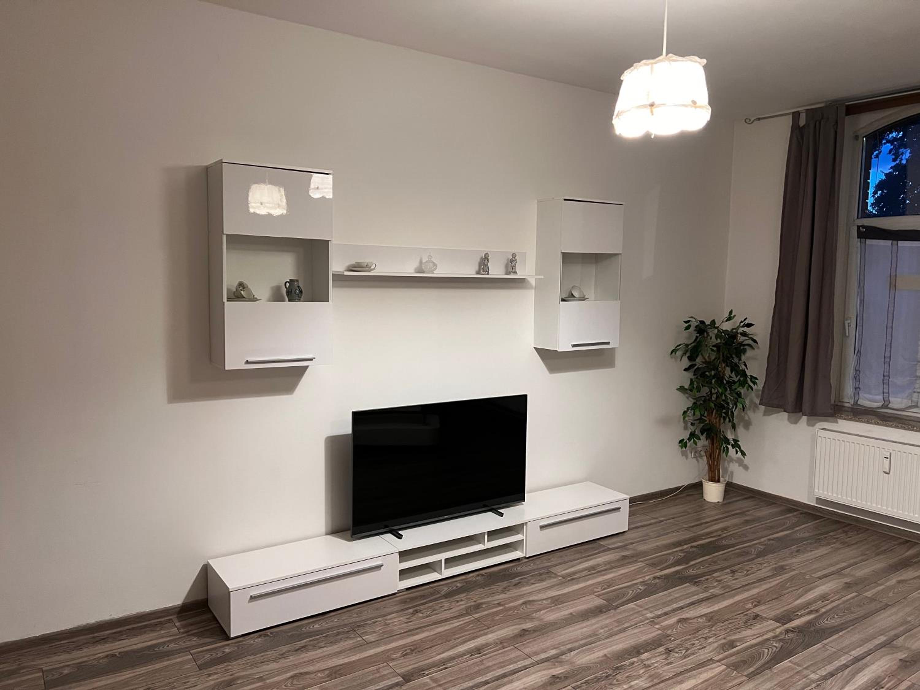 One-Bedroom Apartment with Balcony photo 1