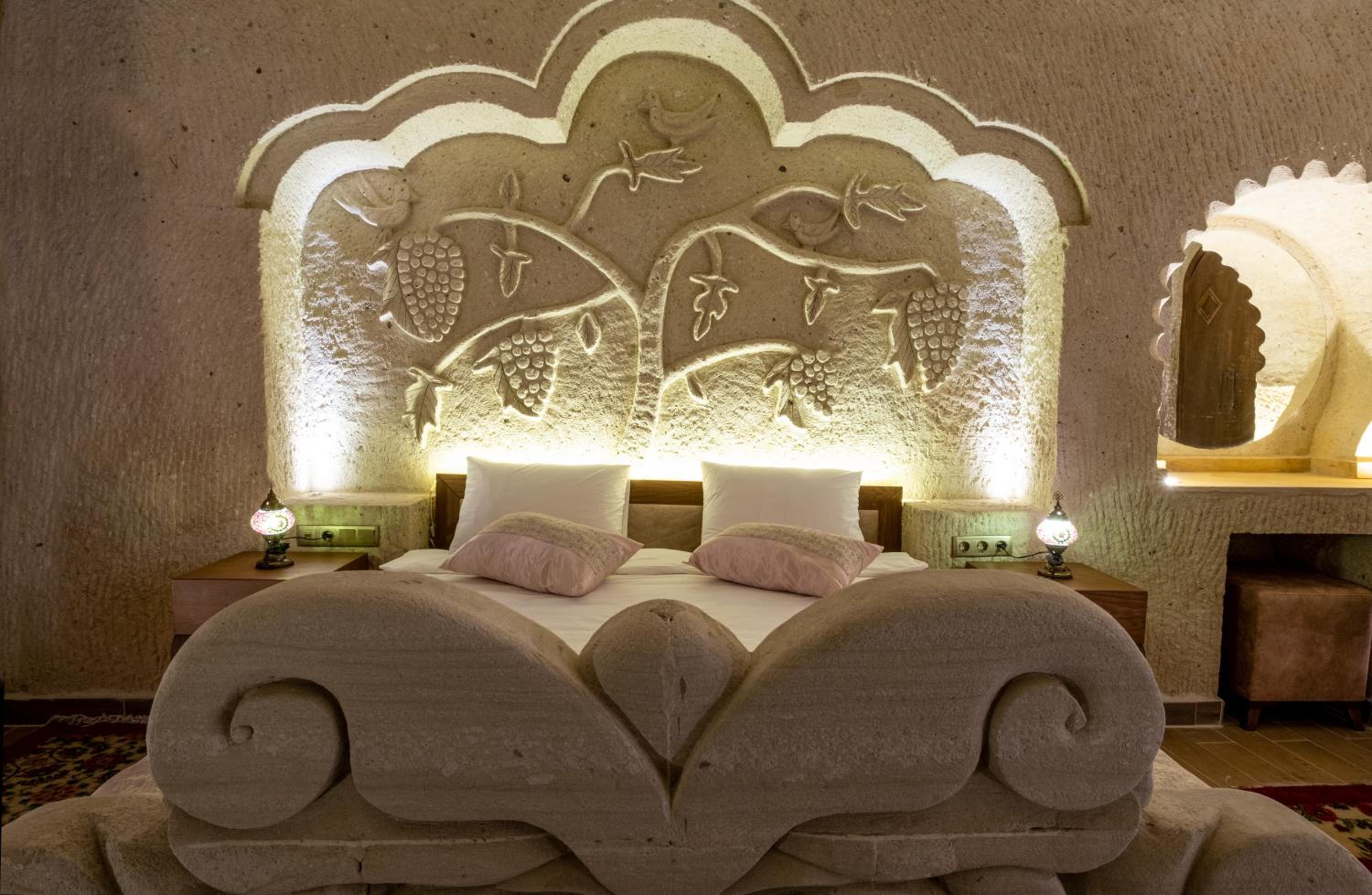 Deluxe Junior Suite - Photo 3