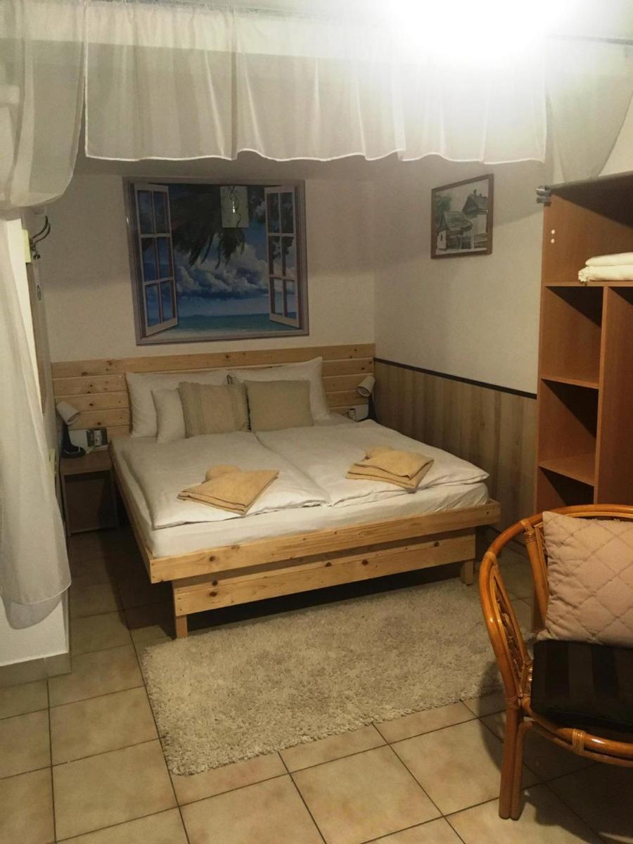 Deluxe Room (2 Adults + 1 Child) photo 3