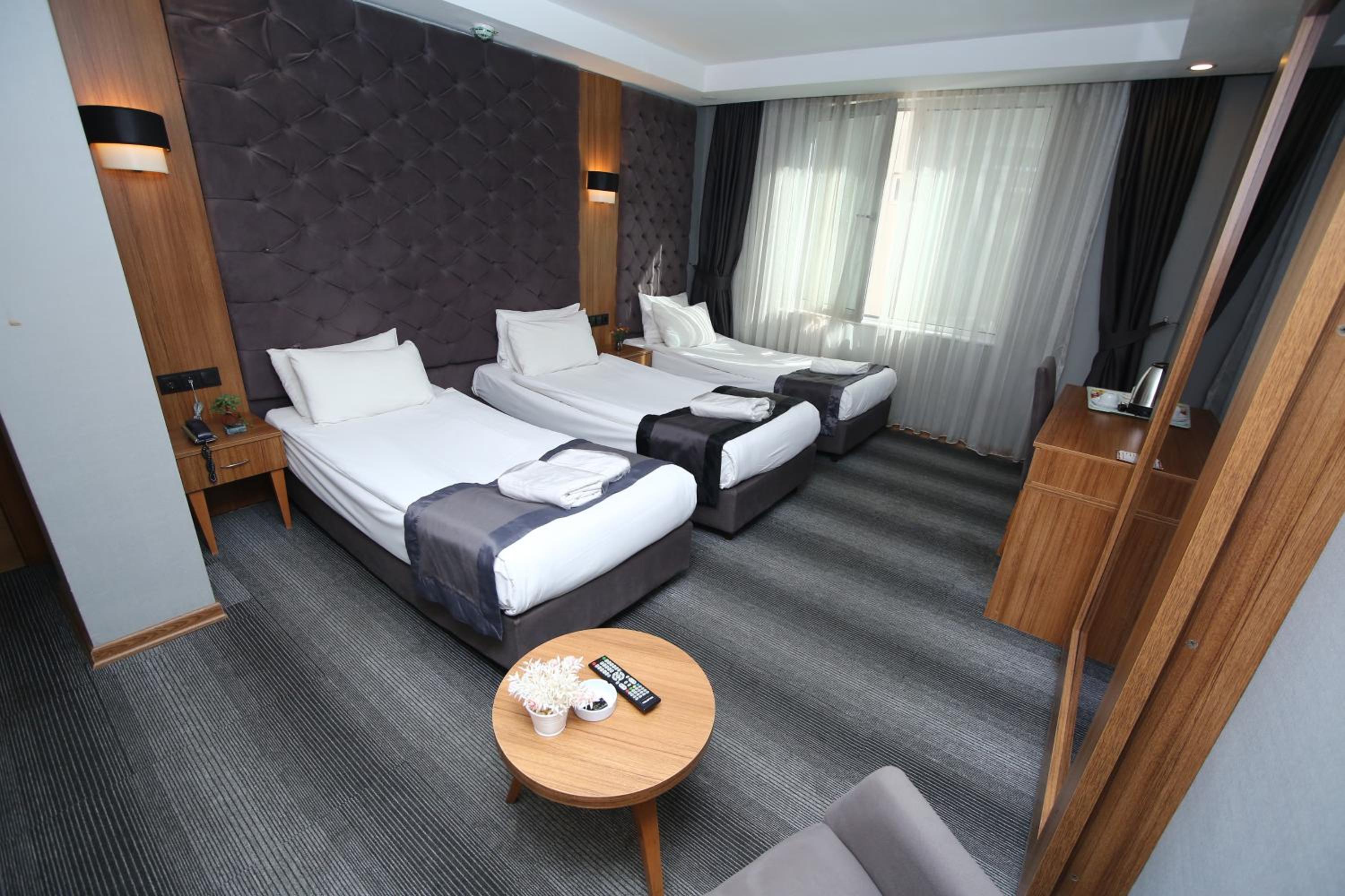 Basic Triple Room - Photo 12