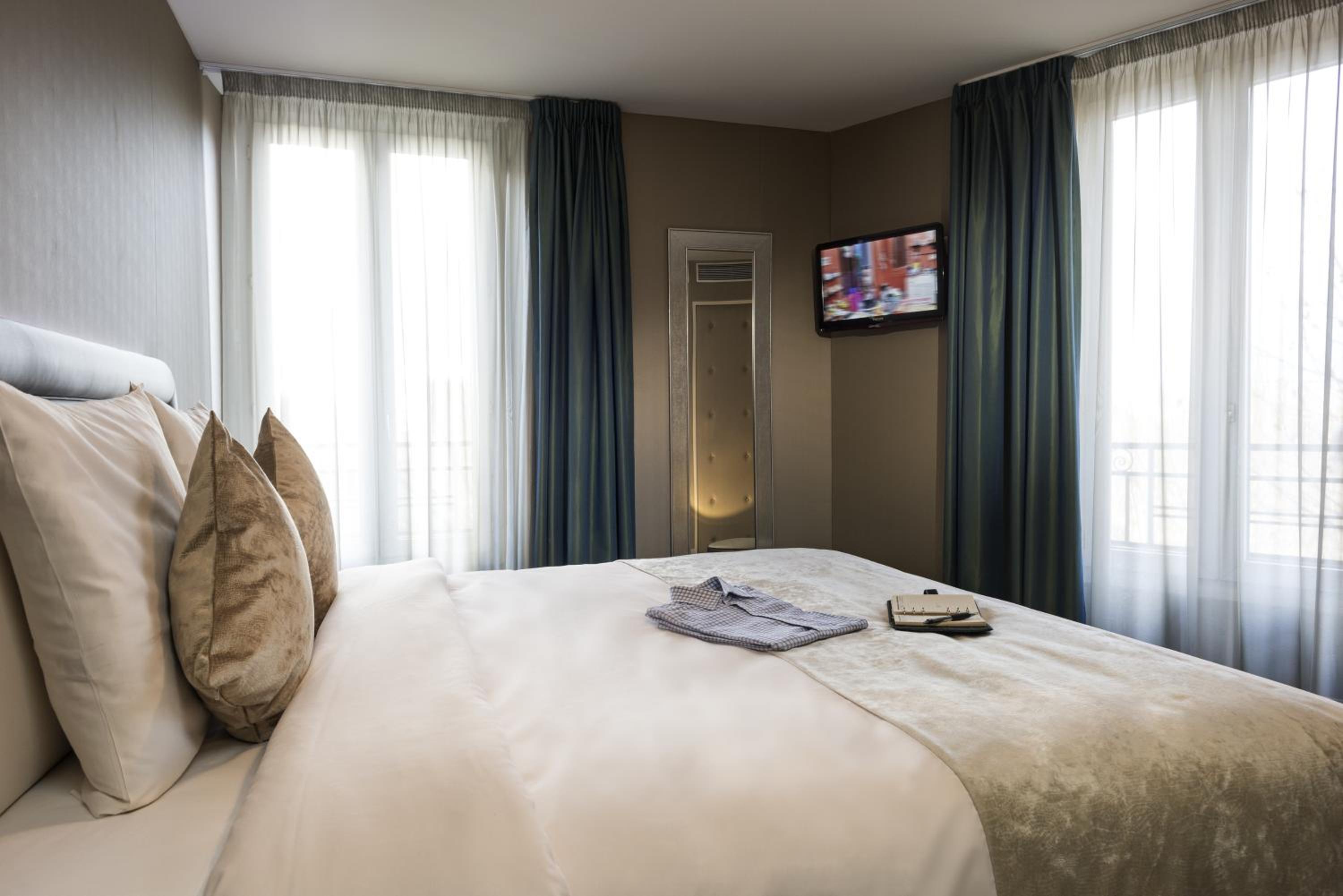 Classic Â Double Room thumbnail 5