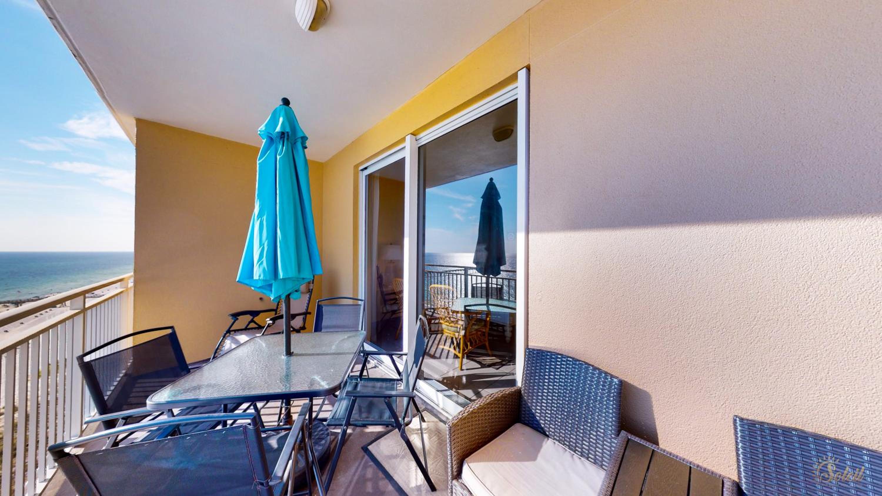 Apartment with Sea View photo 2