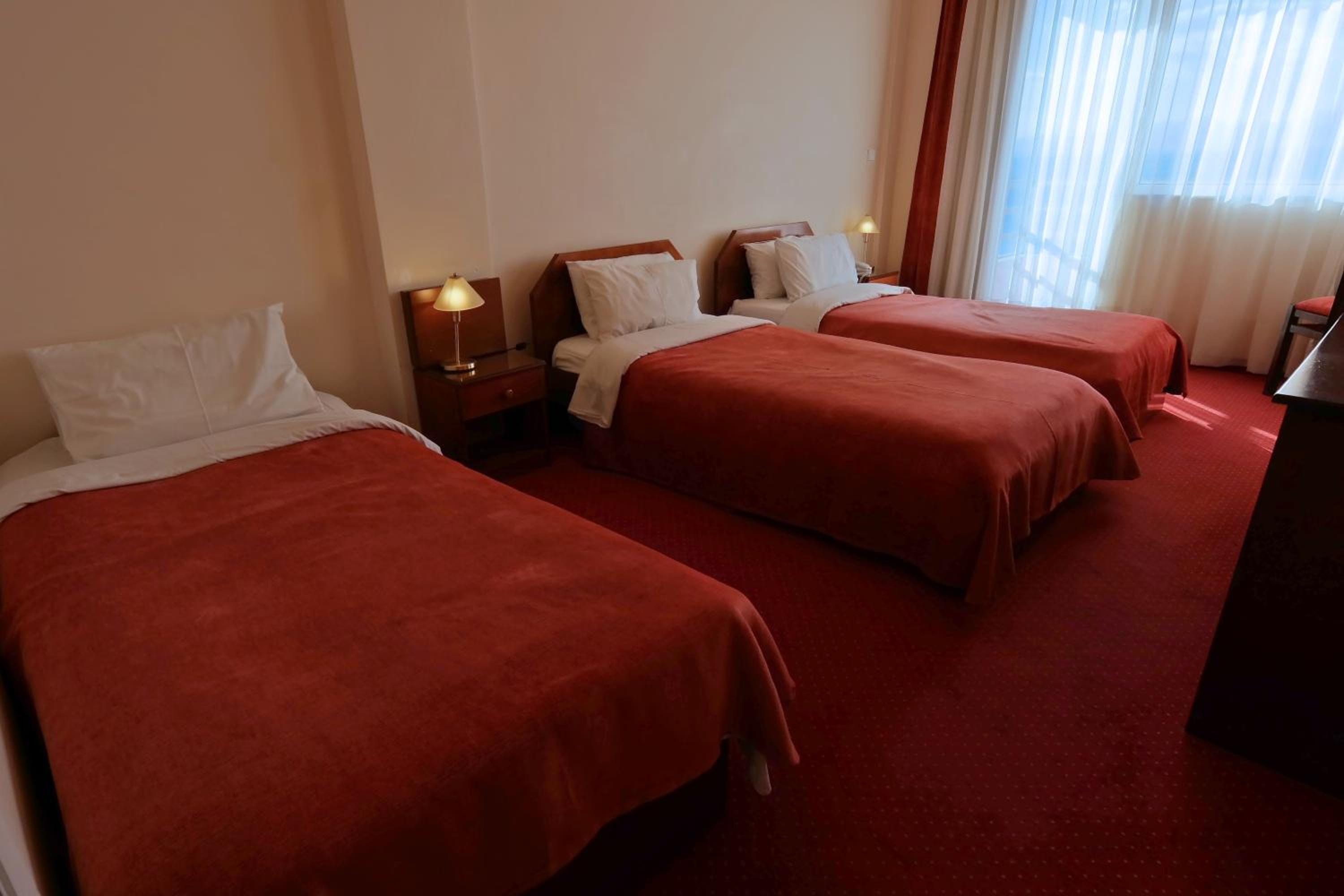 Triple Room with City View - Photo 1