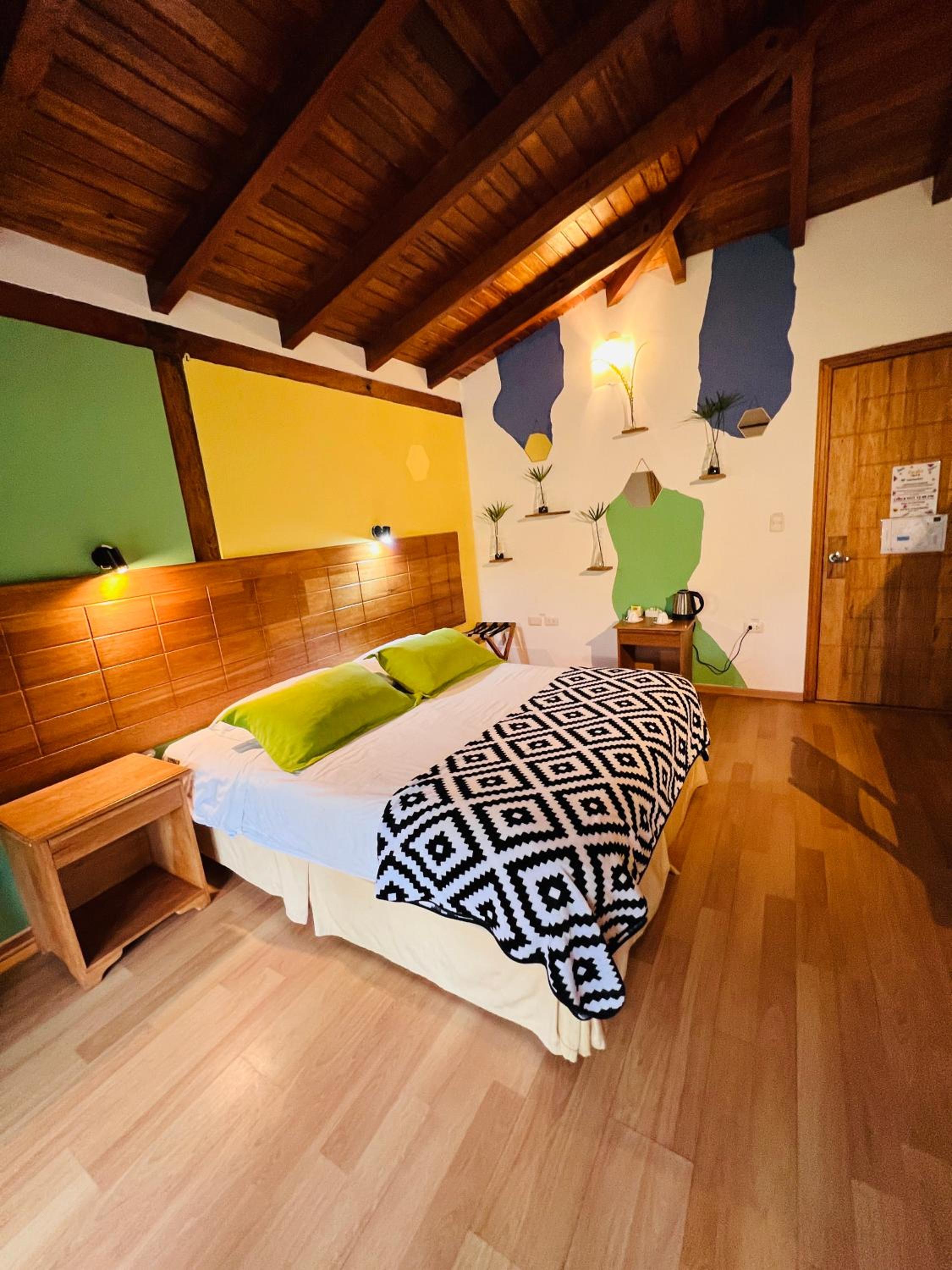 Deluxe Queen Room