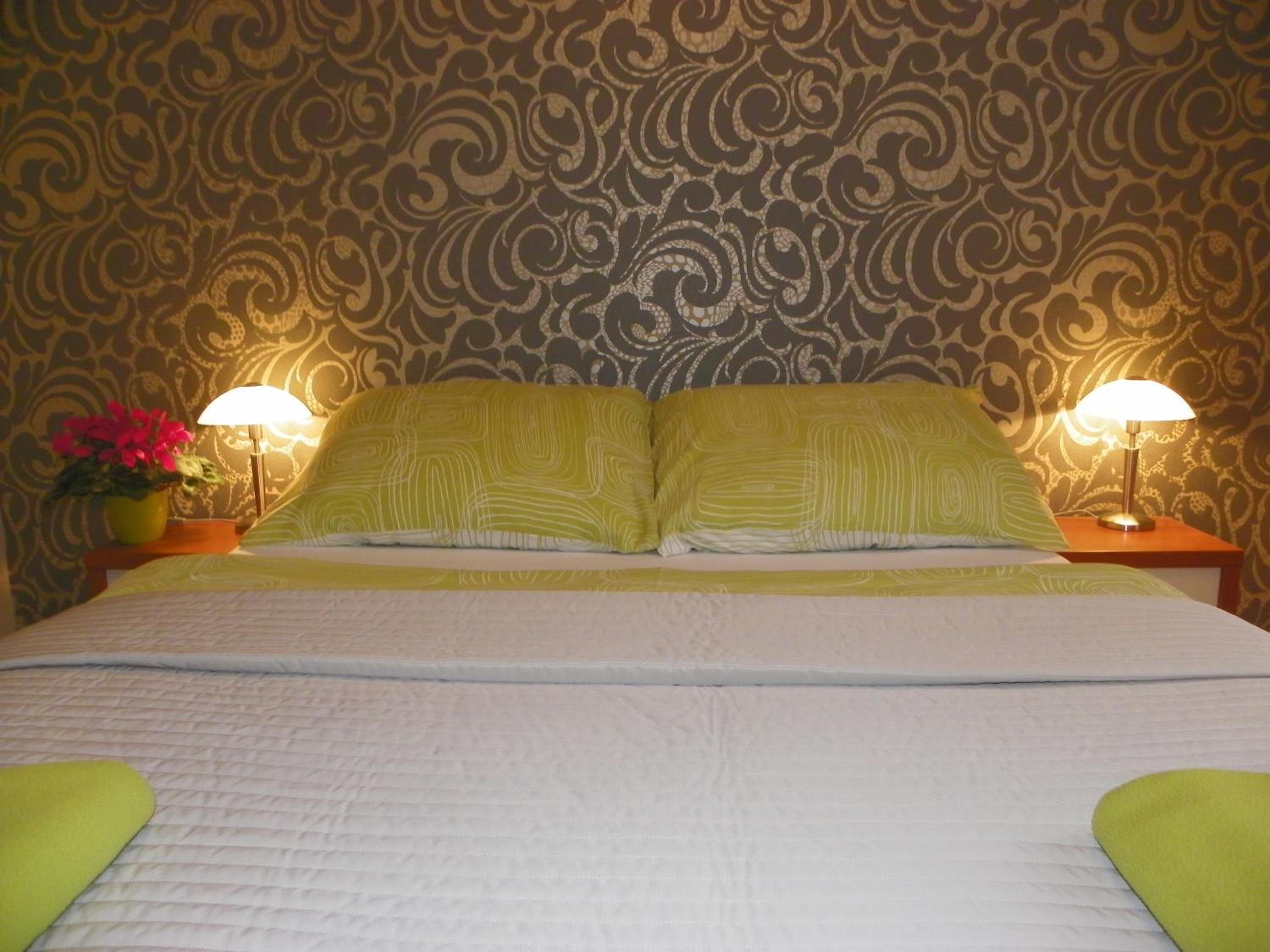 Double Room - Photo 2
