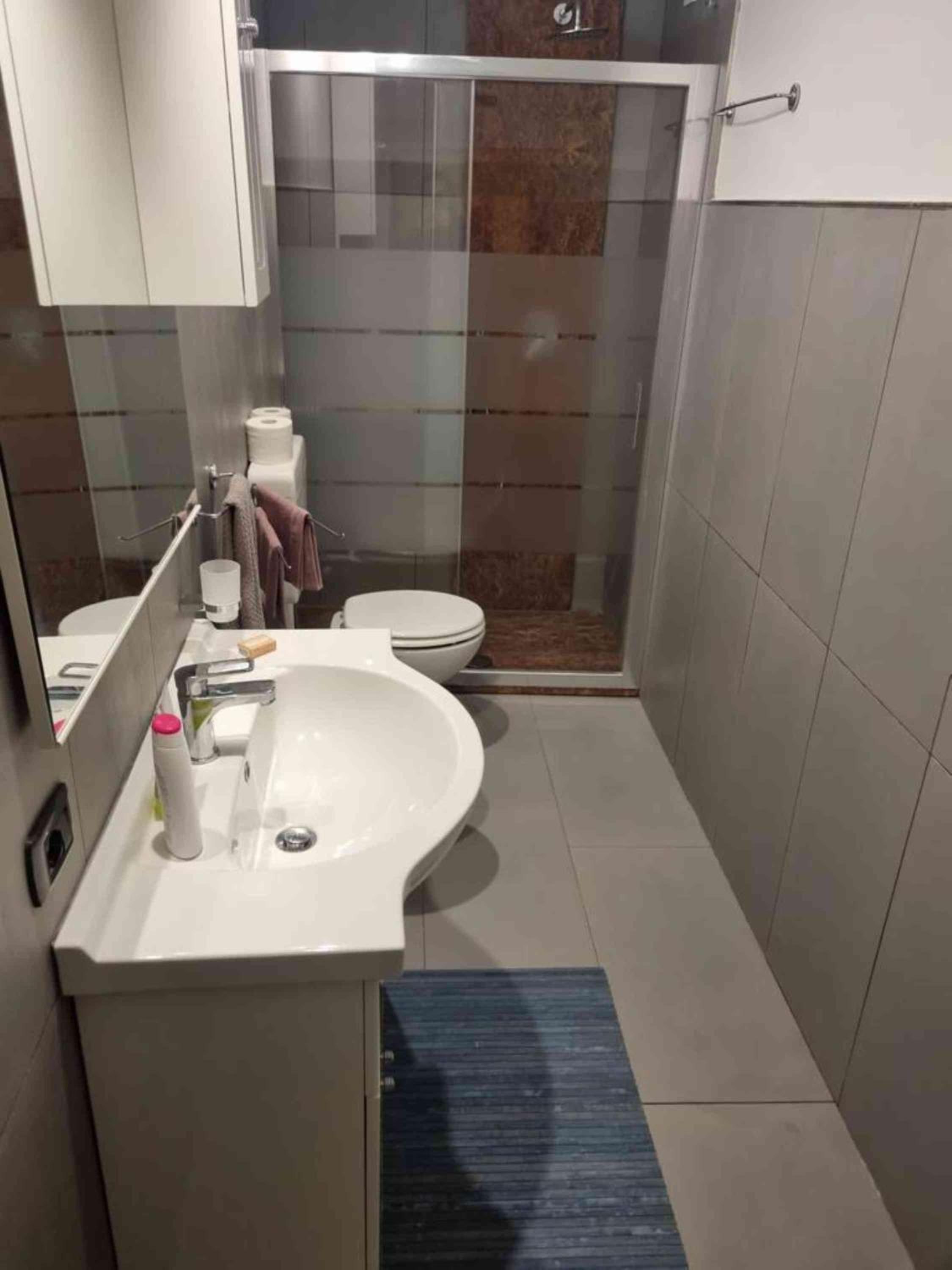 Family Room with Private Bathroom photo 3