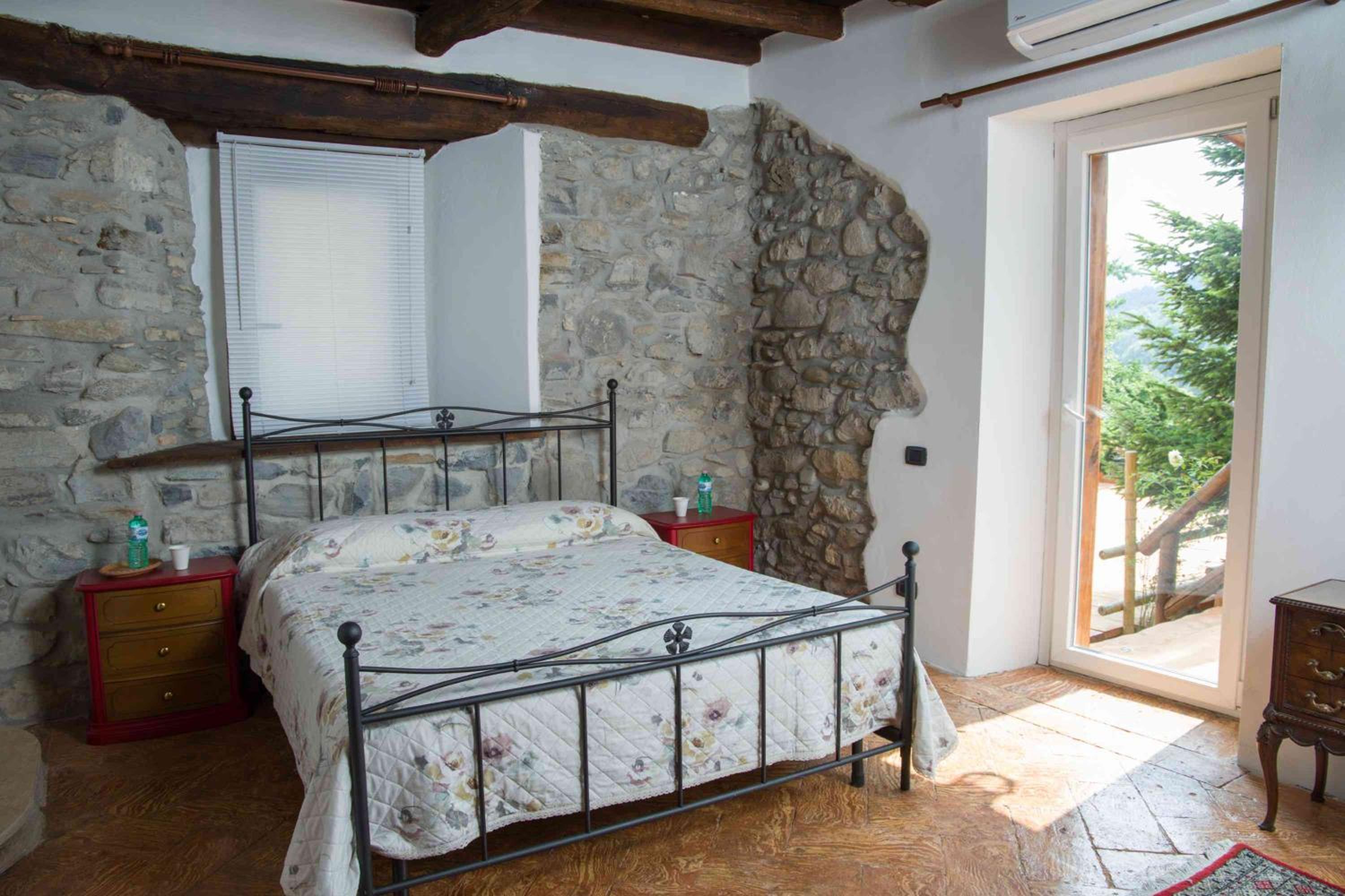 Double Room with Private Bathroom photo 2