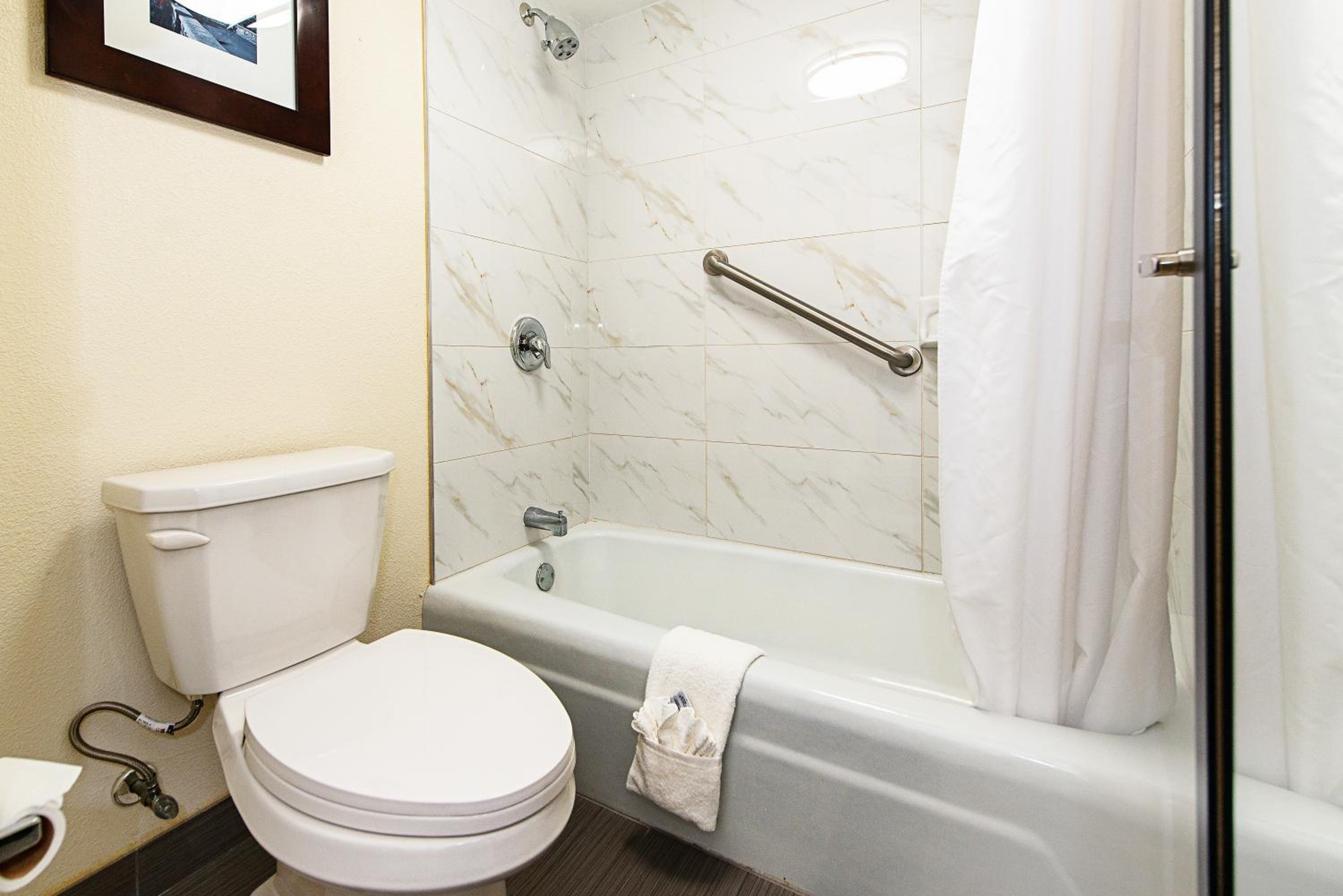 King Room - Disability Access - Photo 2
