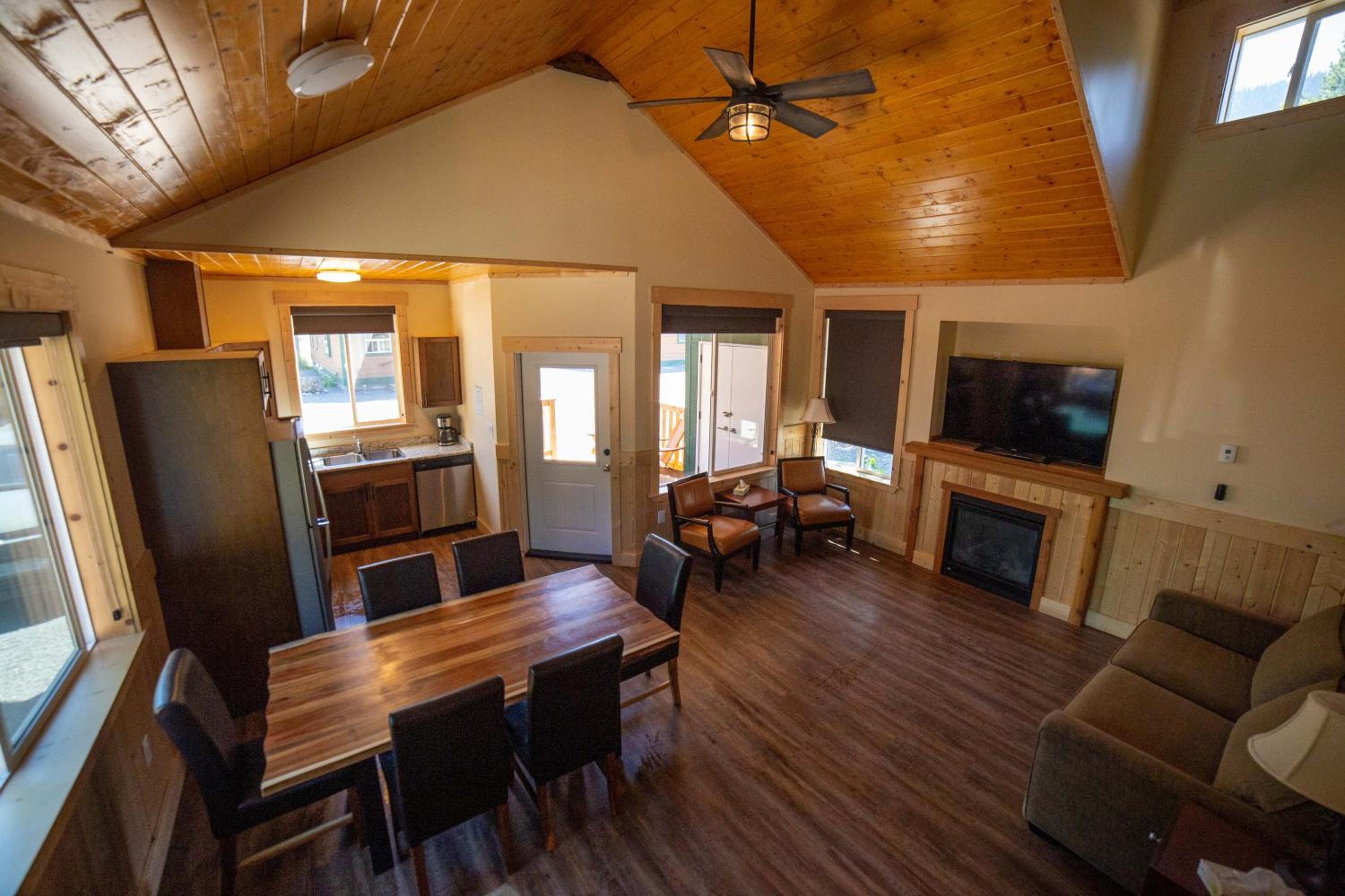 Premium Plus Cabin photo 2