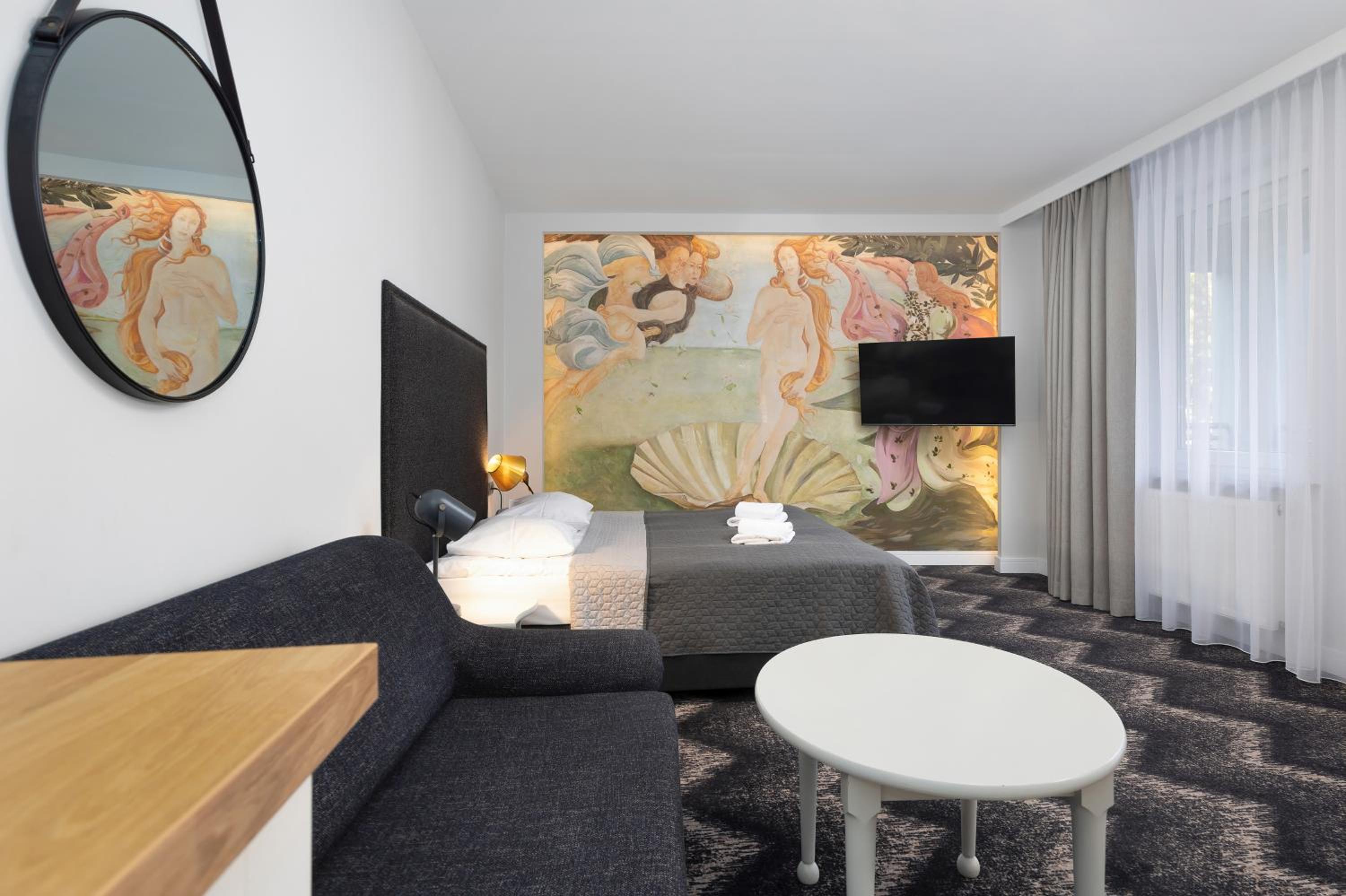 Deluxe Suite Apartment - Photo 3