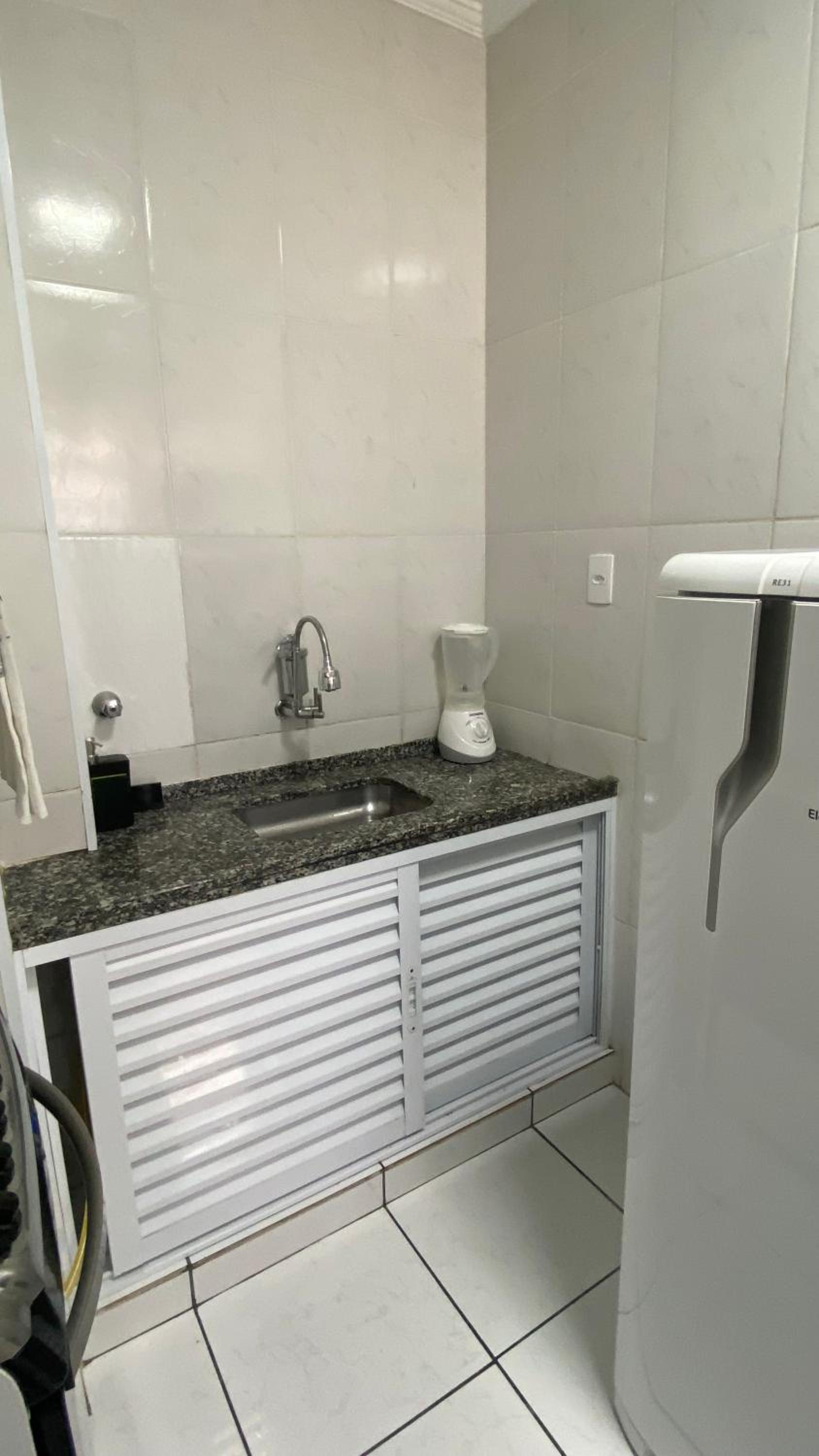 Apartment with Sea View - Photo 4