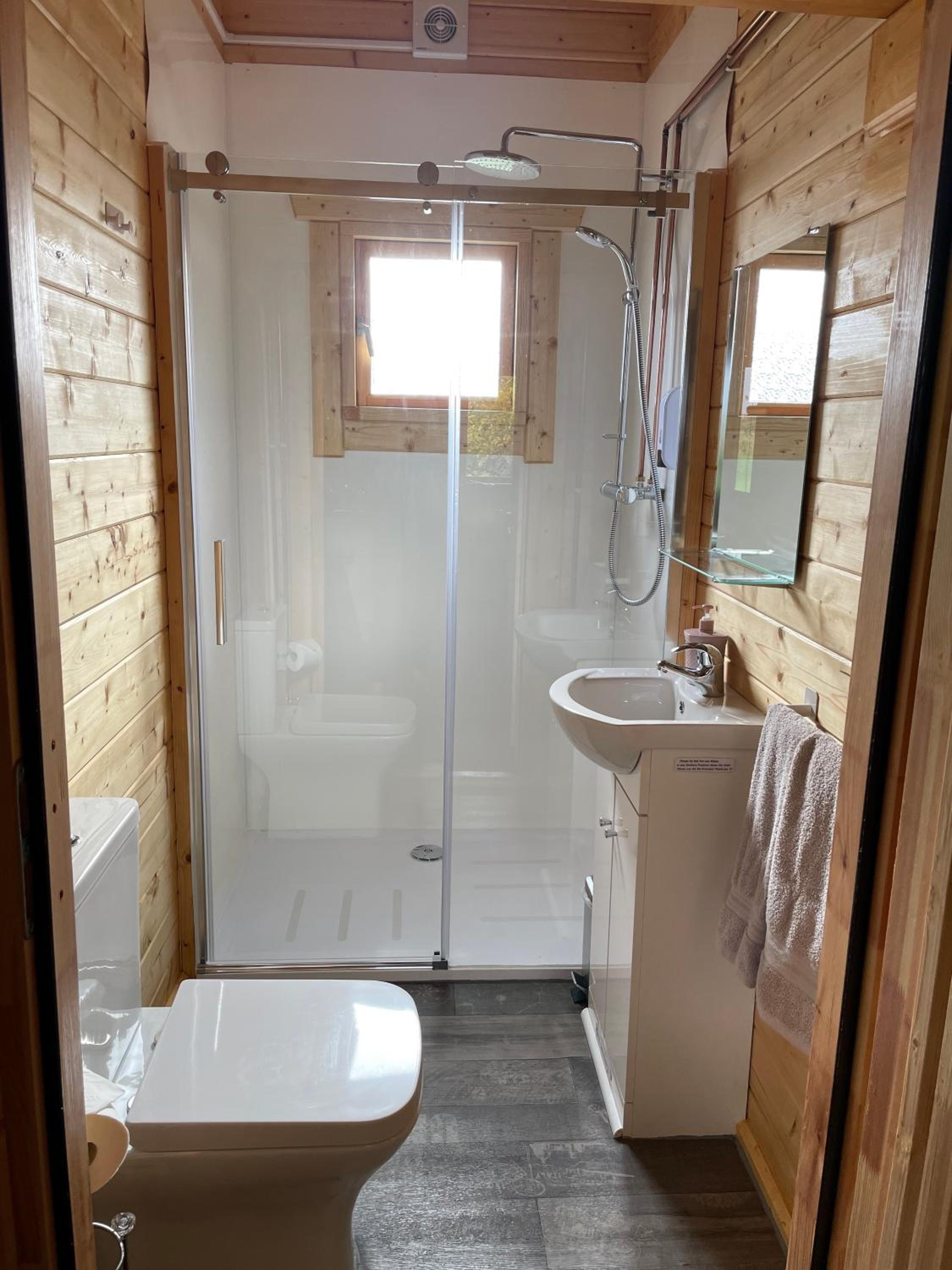 Two-Bedroom Chalet - Photo 6