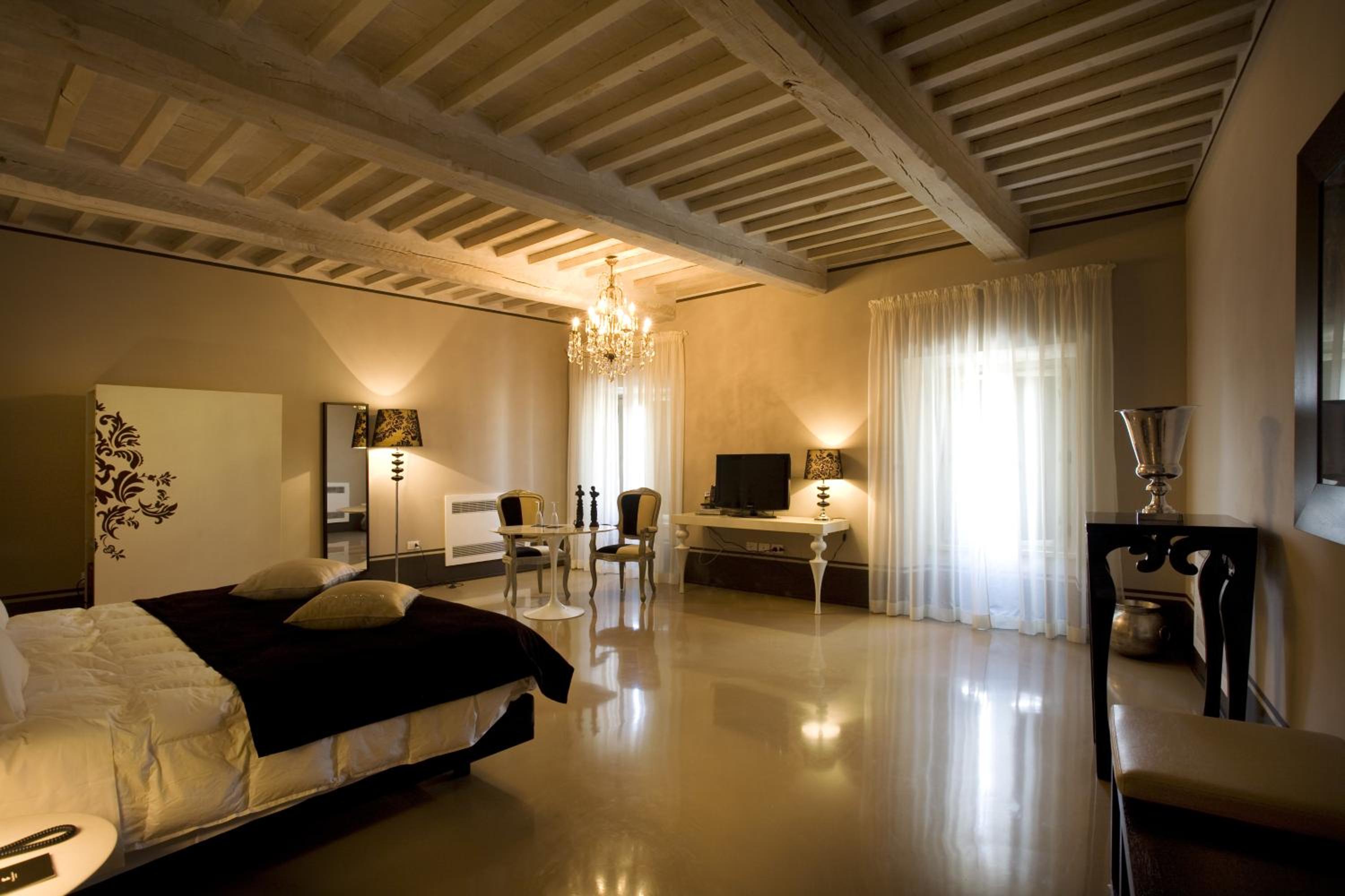 Junior Suite - Photo 5
