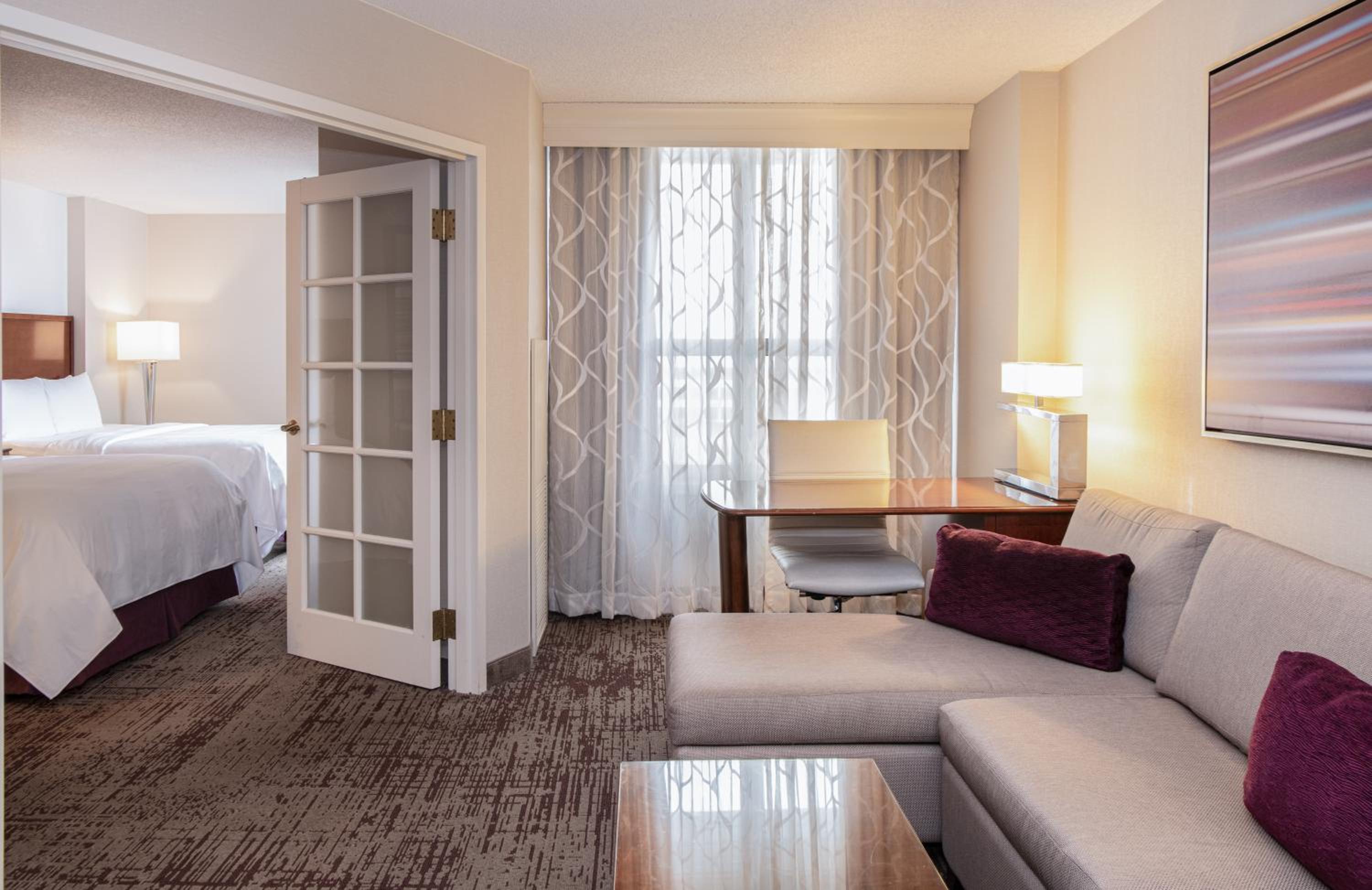 Suite with Two Queen Beds - Photo 2
