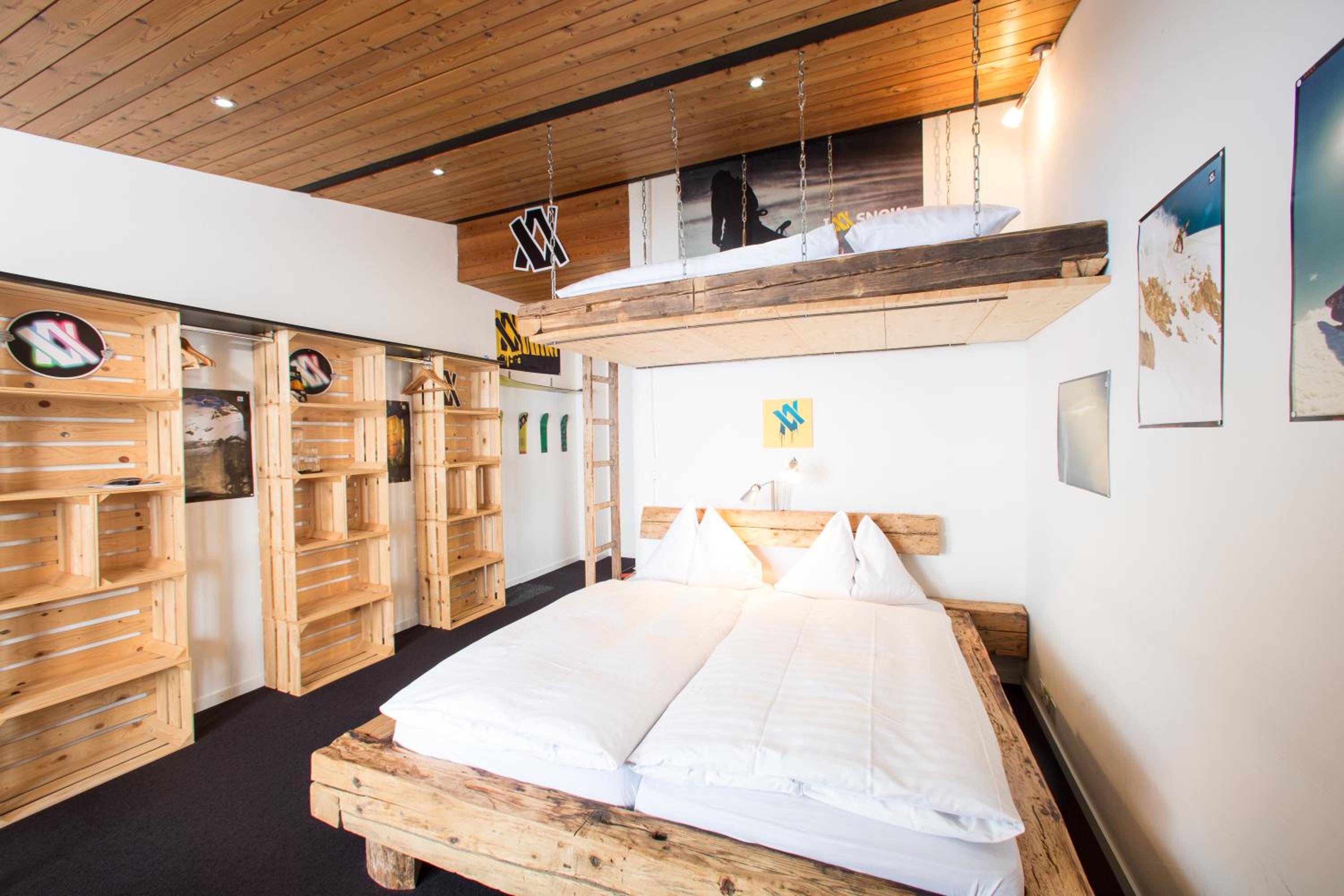 Double Room with Balcony - Photo 7