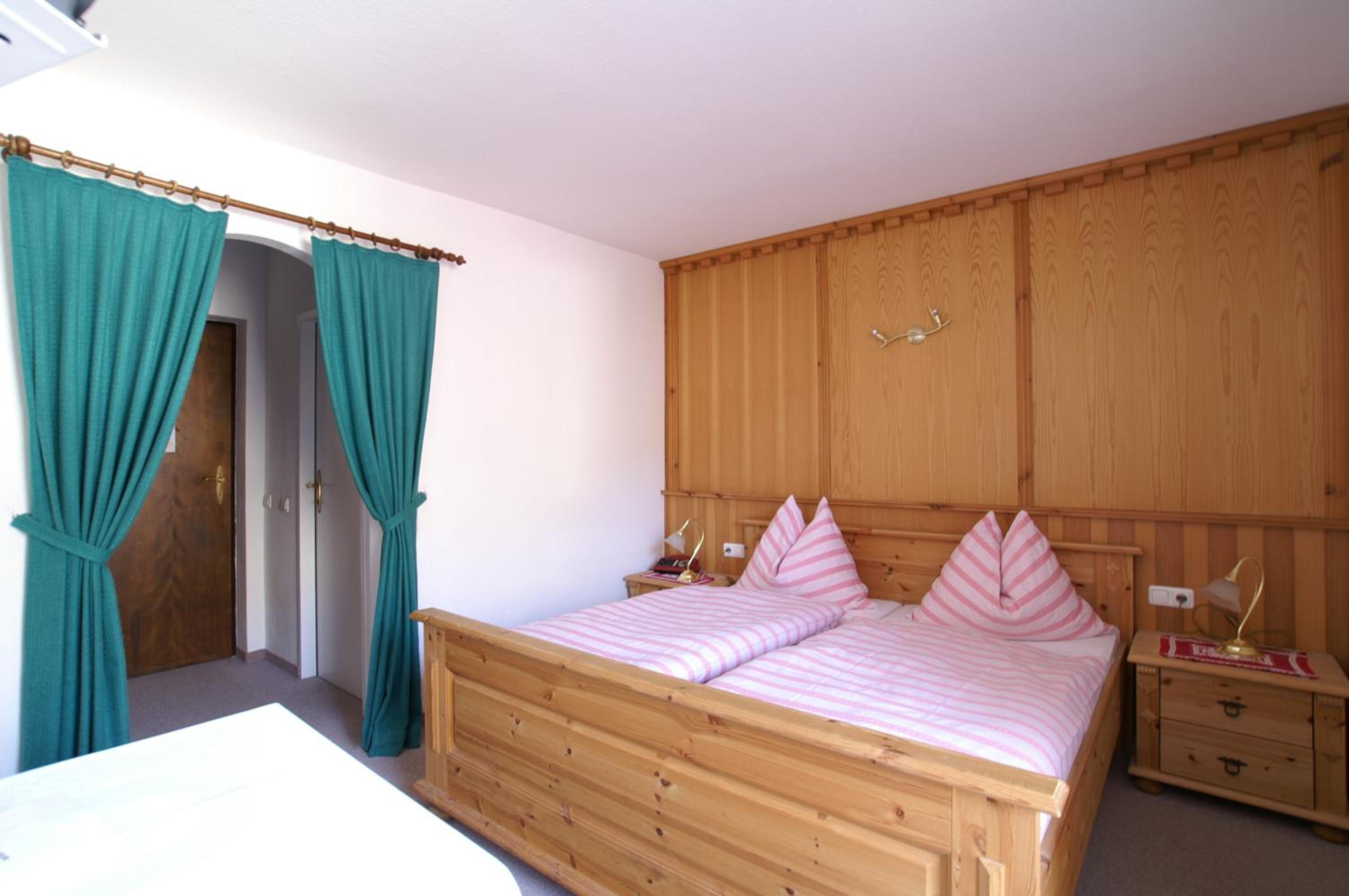 Double Room - Photo 5