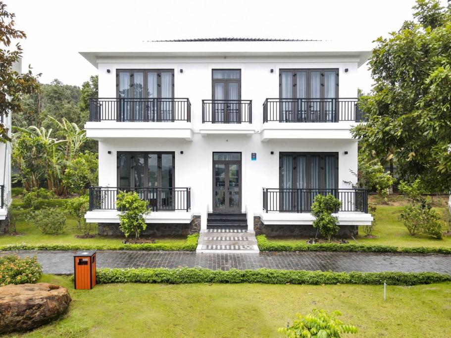 Bungalow with Garden View photo 2
