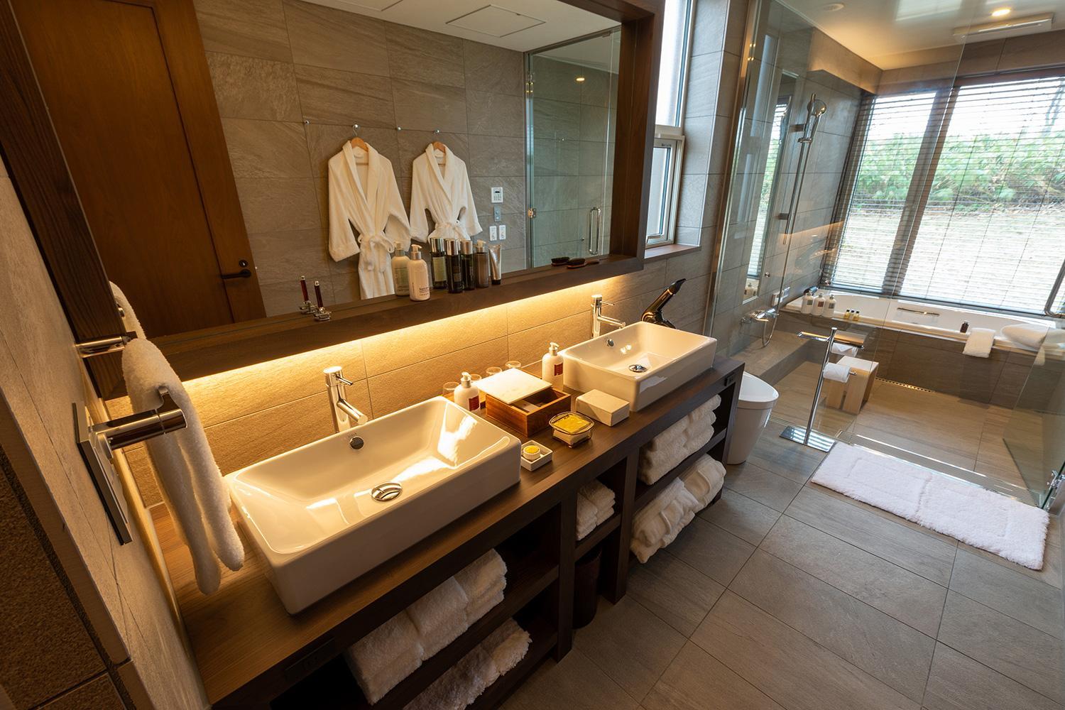 Three-Bedroom Villa - Photo 4