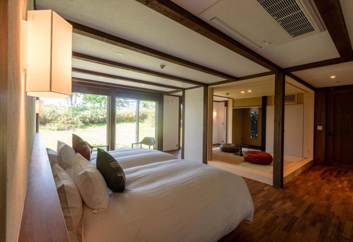 Three-Bedroom Villa - Photo 7