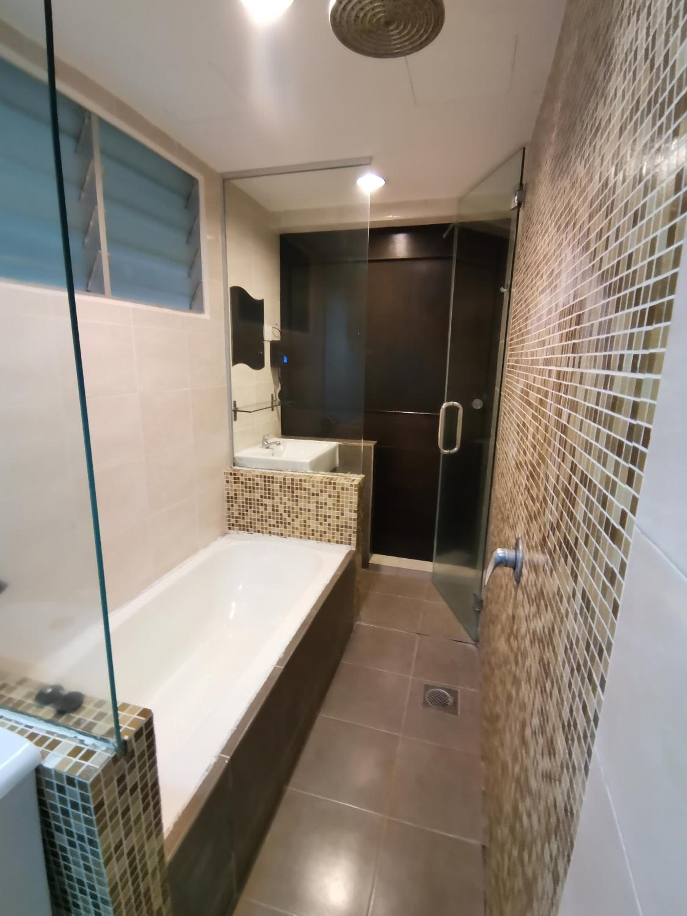 One-Bedroom Apartment - Photo 7