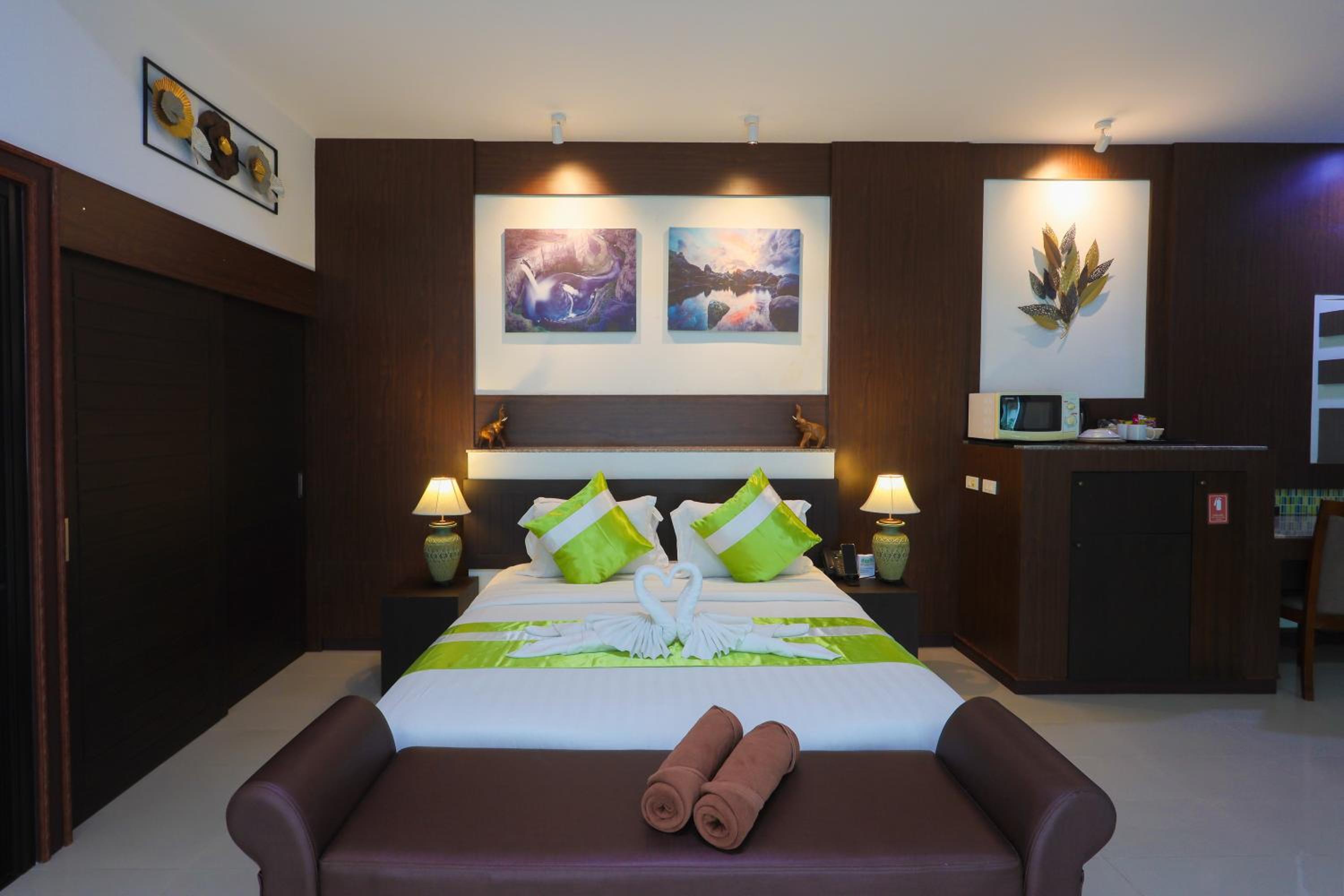 Deluxe Double Room photo 3