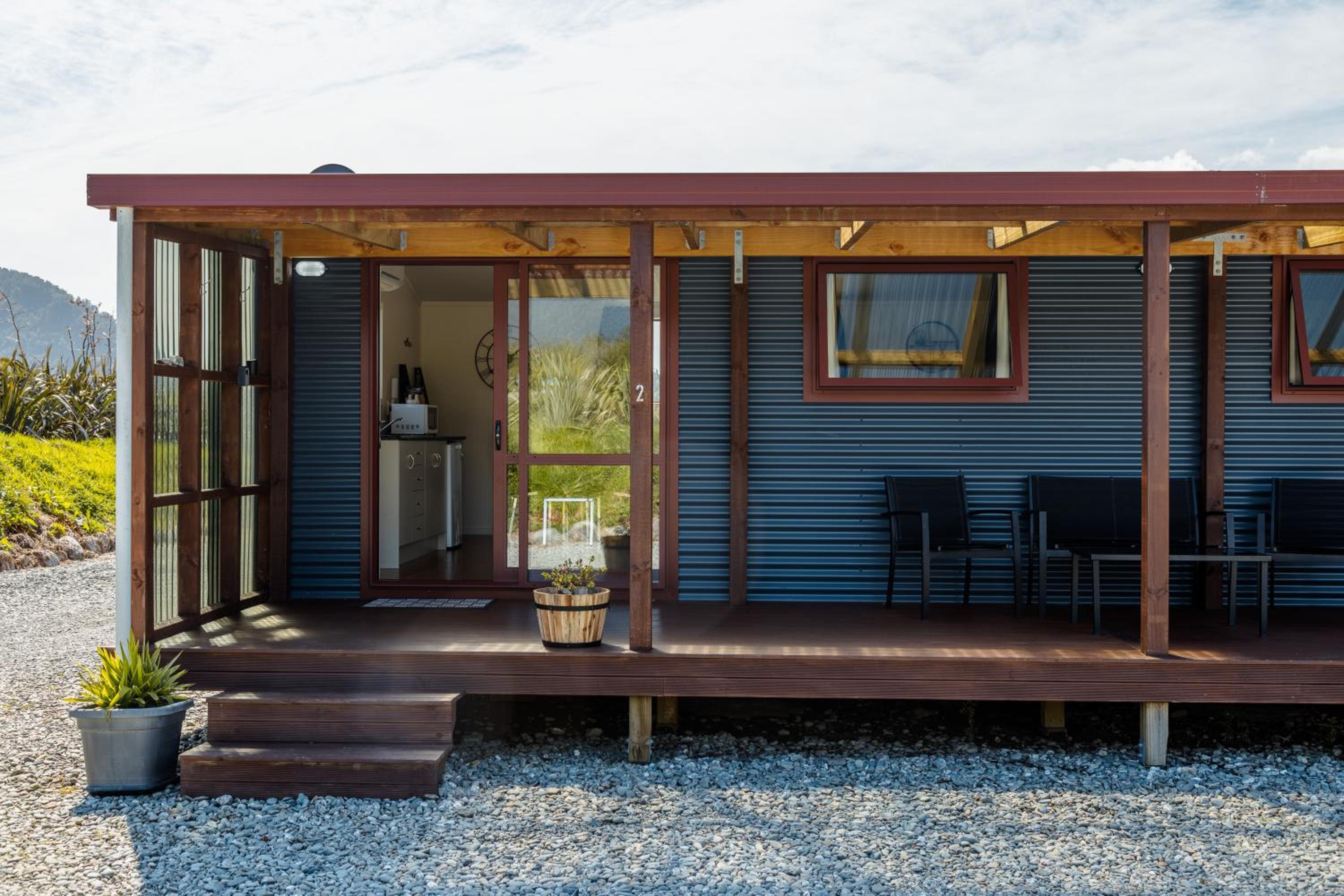 One-Bedroom House photo 2