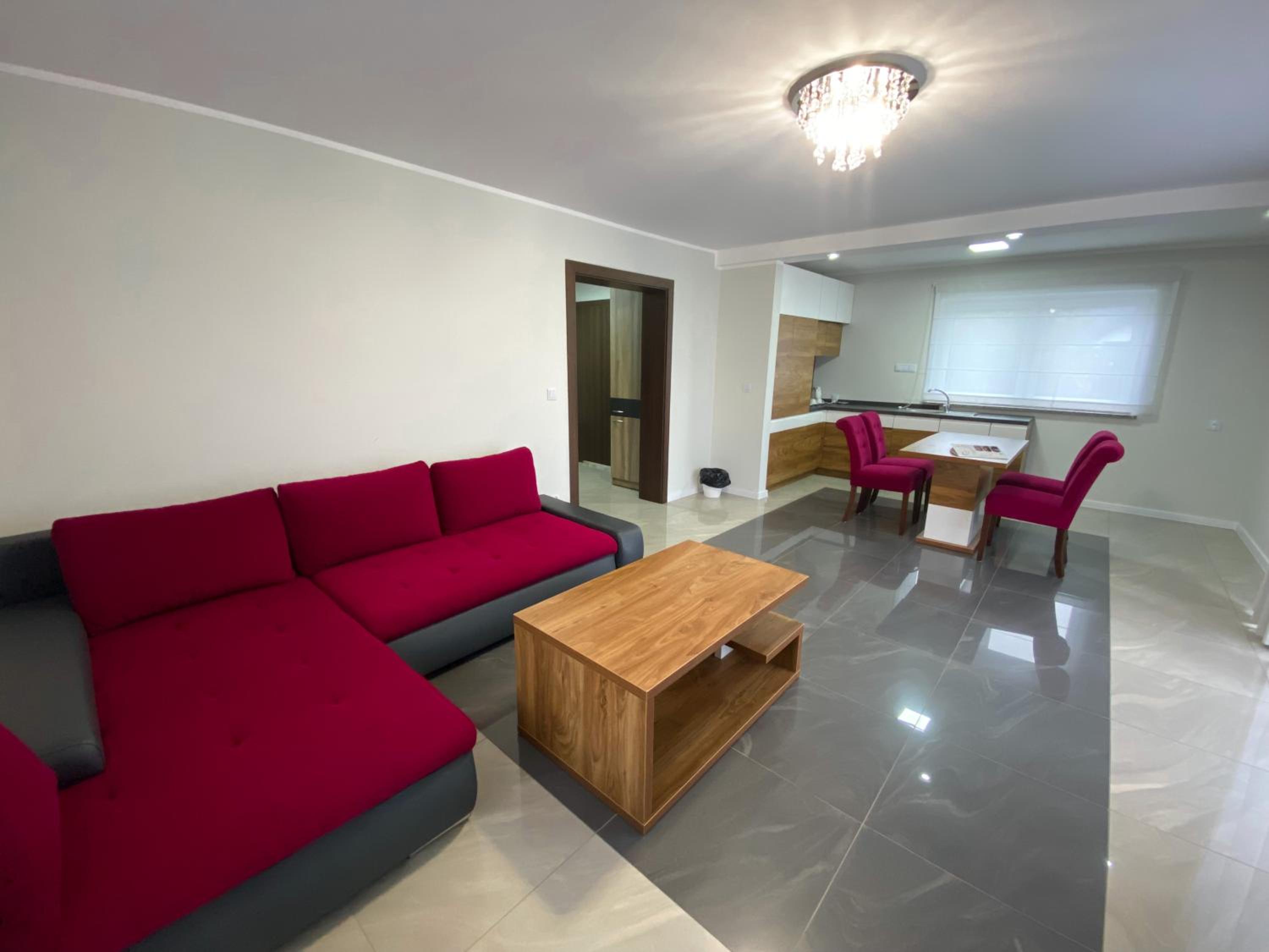 Deluxe One-Bedroom Apartment with Balcony  - Photo 9
