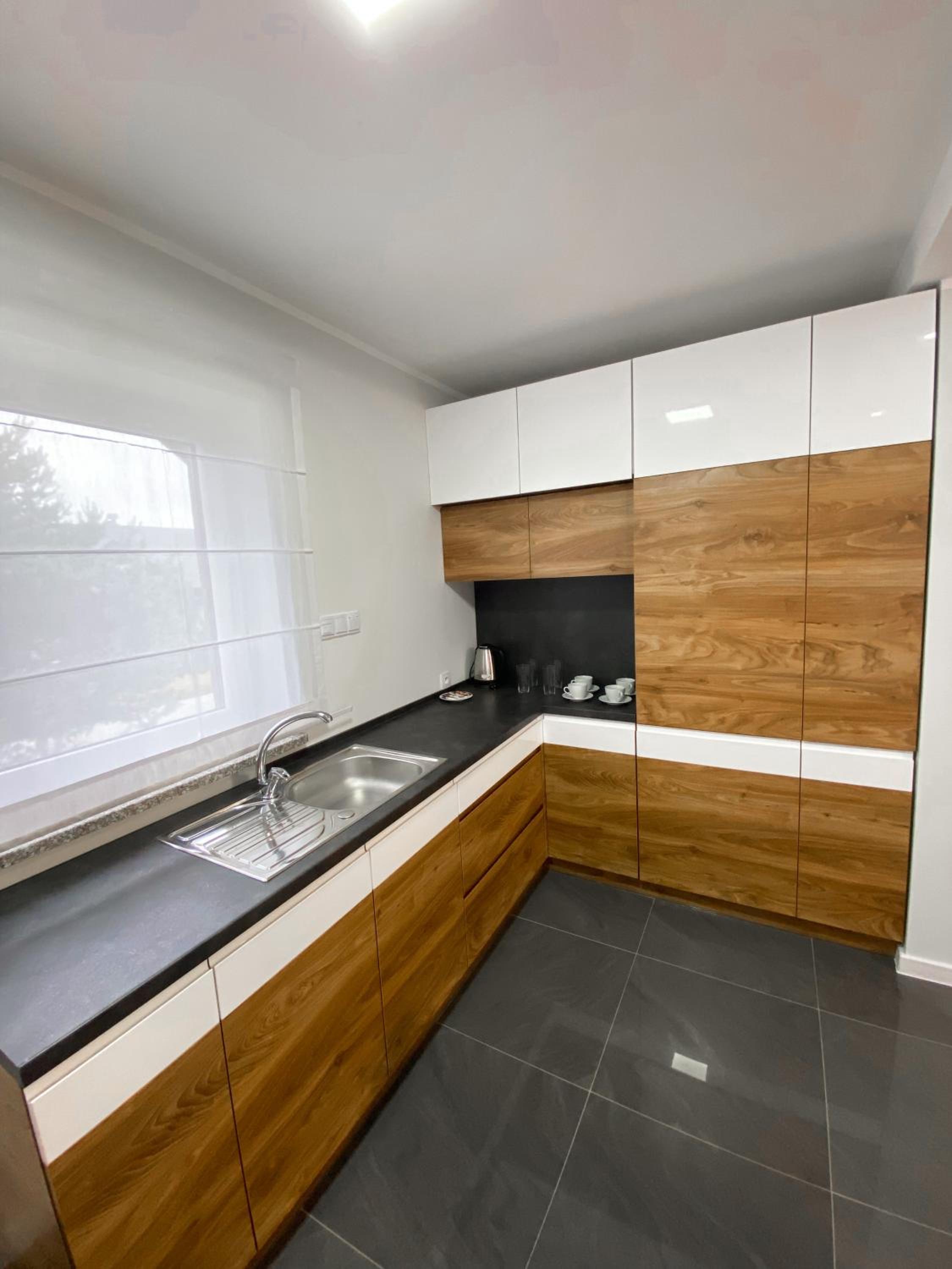 Deluxe One-Bedroom Apartment with Balcony  - Photo 18
