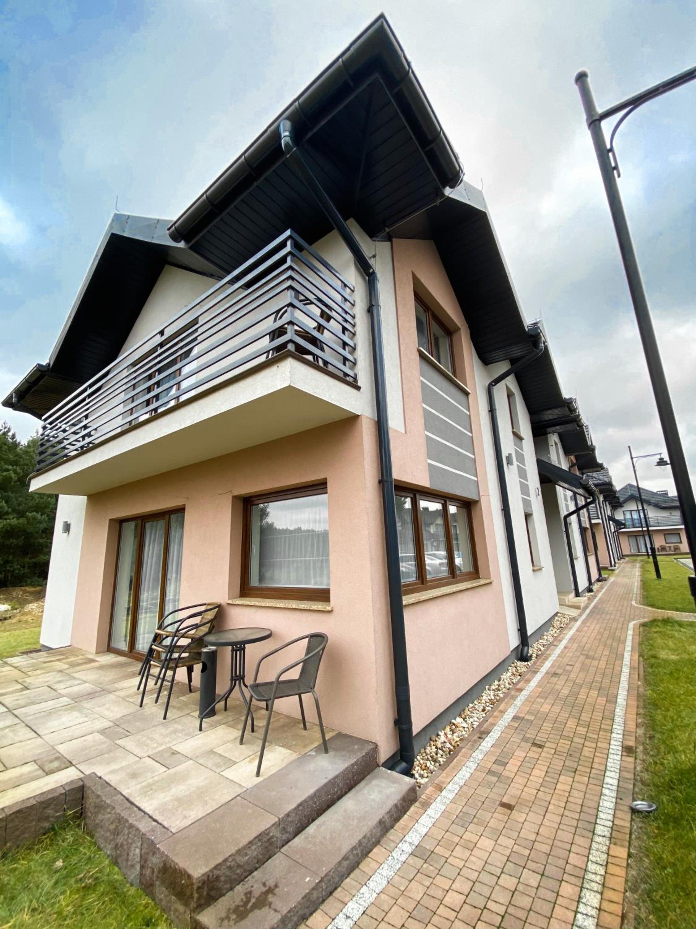 Deluxe One-Bedroom Apartment with Balcony  - Photo 13
