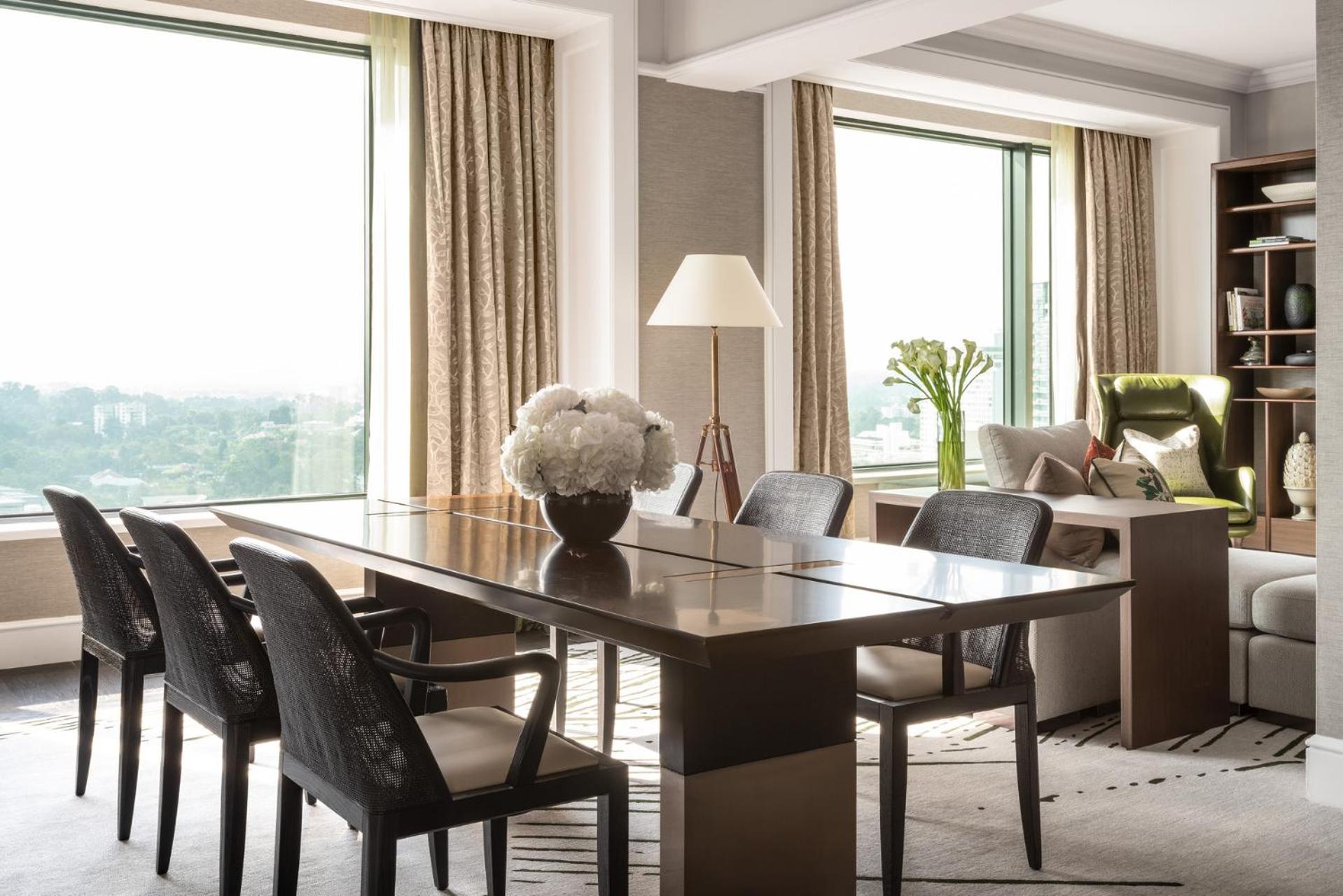Royal One-Bedroom Suite photo 2