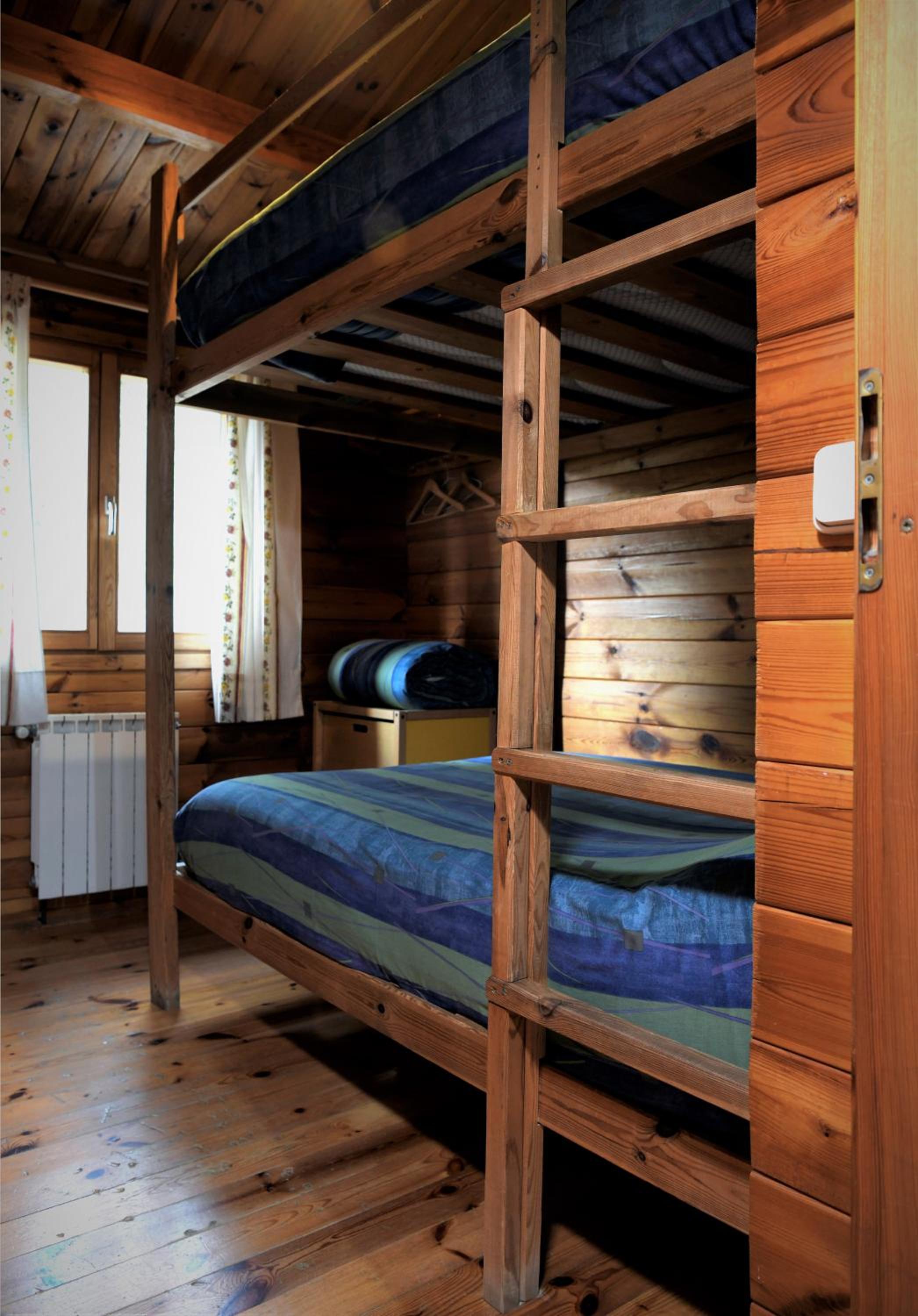 Cabaña de madera (4 adultos)