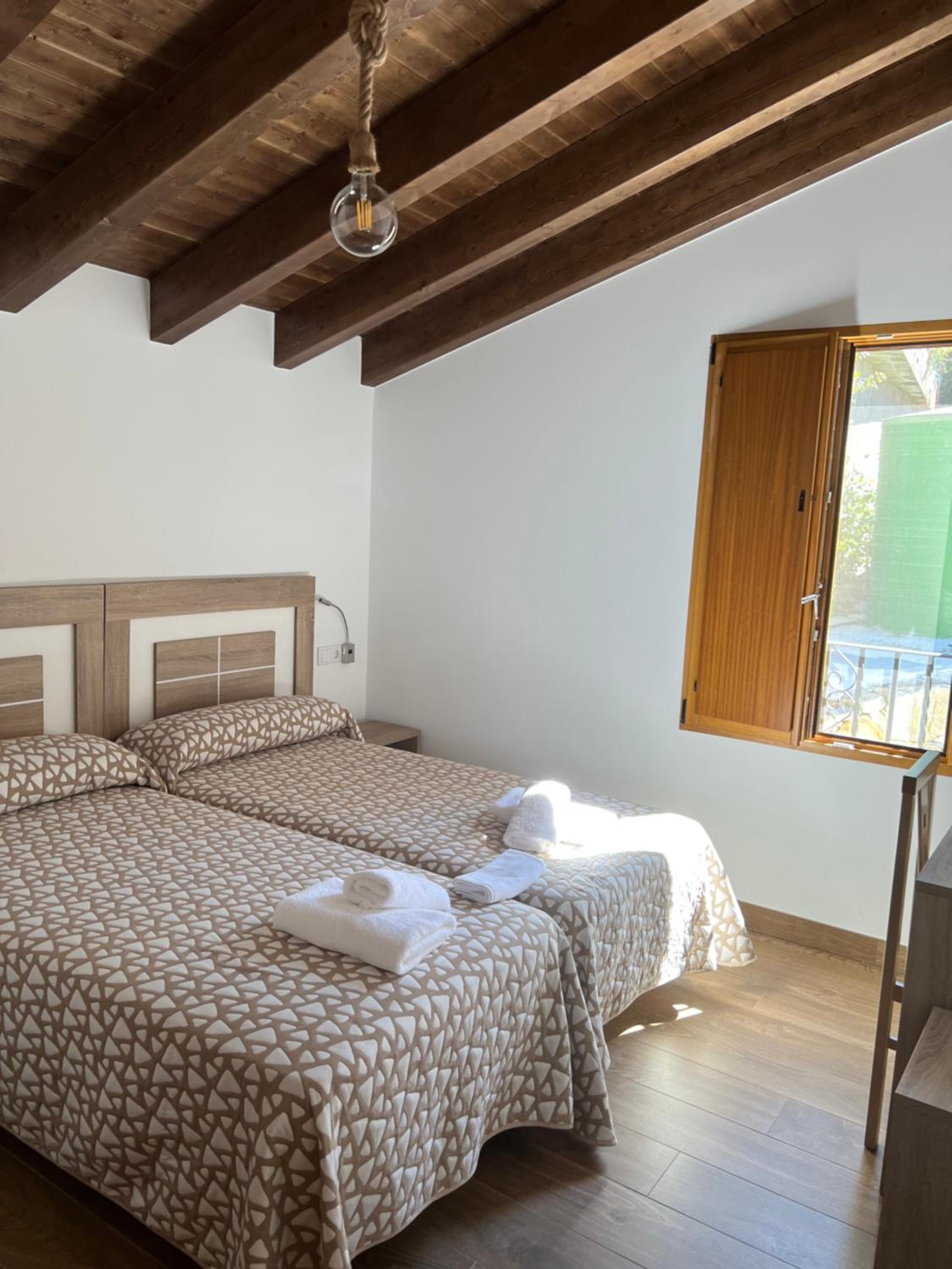 Habitación Doble con Baño Privado