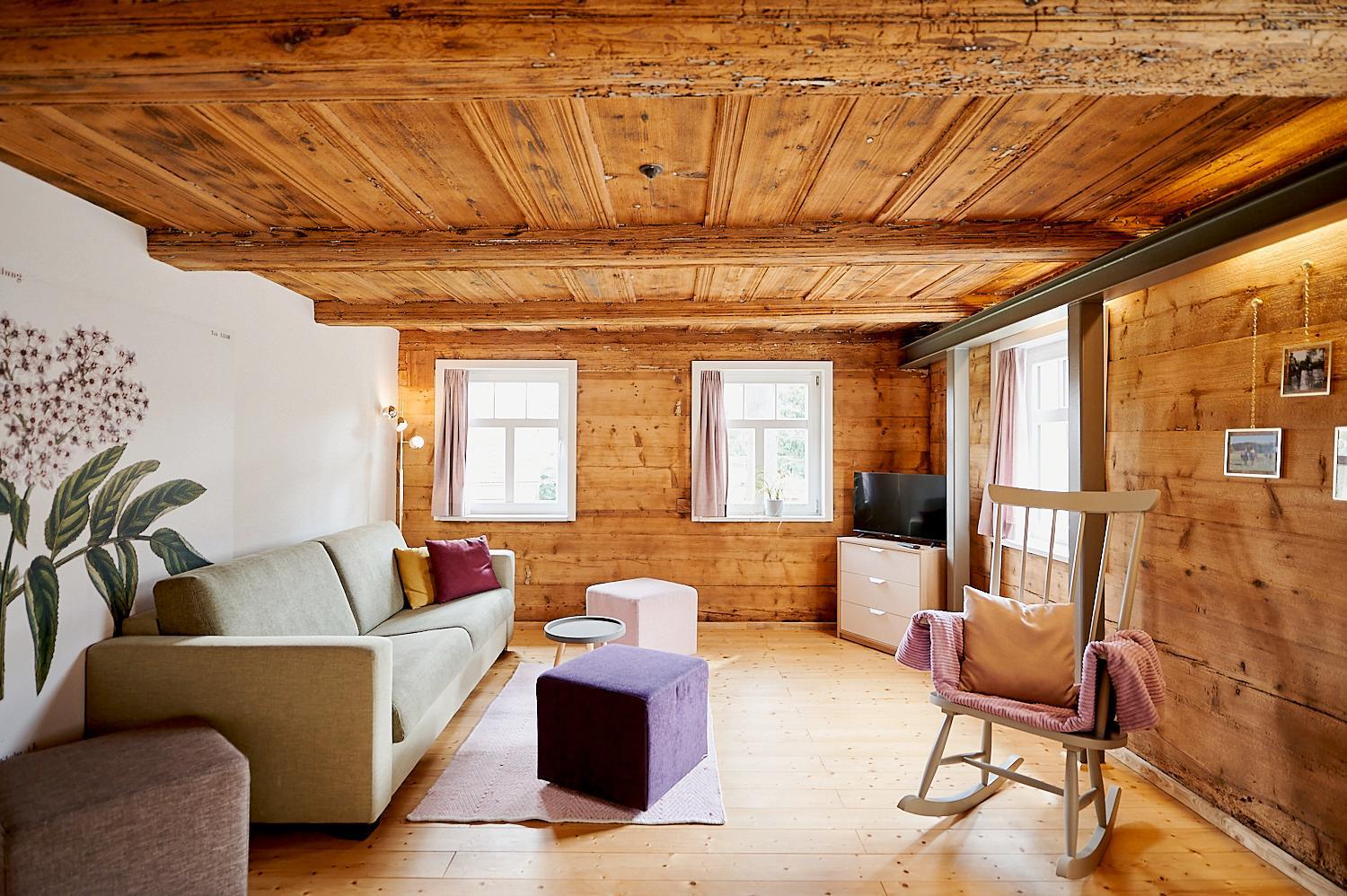 Two-Bedroom Apartment - Photo 3